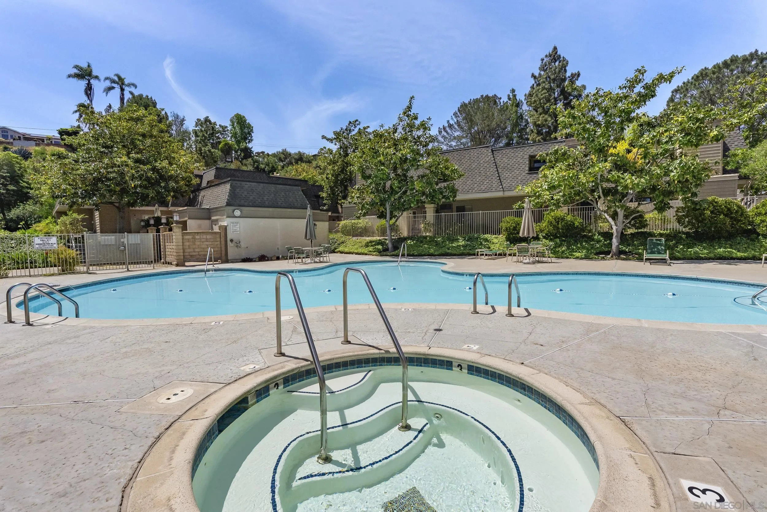 https://cdn.realtyfeed.com/cdn/127/260019287/605bcdbbbcf161ba7e4e8fefc426d27b.webp
