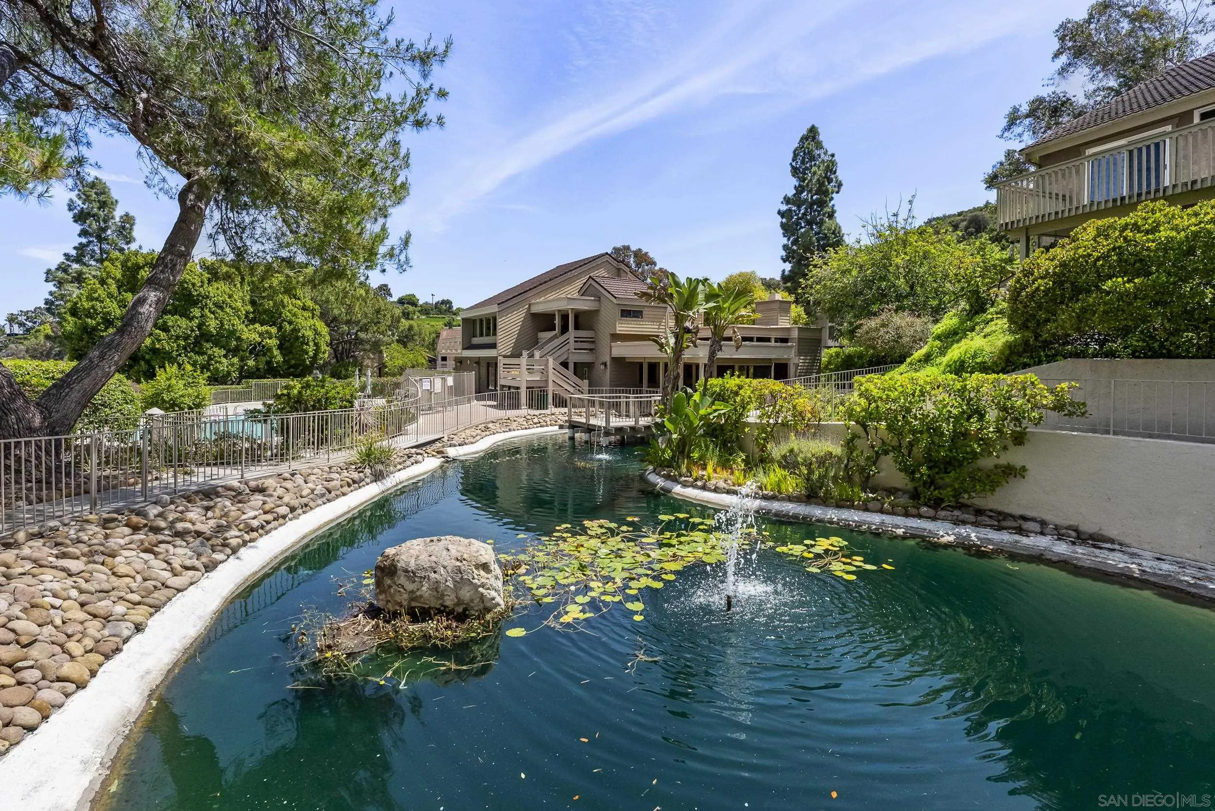 https://cdn.realtyfeed.com/cdn/127/260019287/b0ae5acf7c8e6b6451a3033fdb850d67.webp