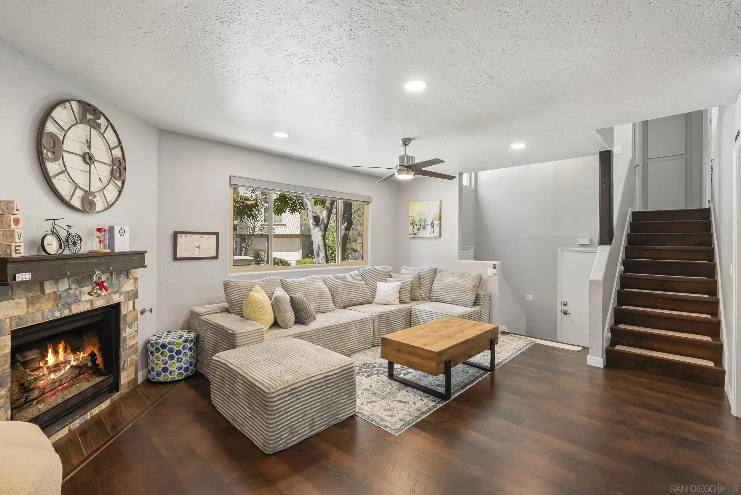 https://cdn.realtyfeed.com/cdn/127/260019287/e6baafe19a463cb8cf485f9025565d1e.webp