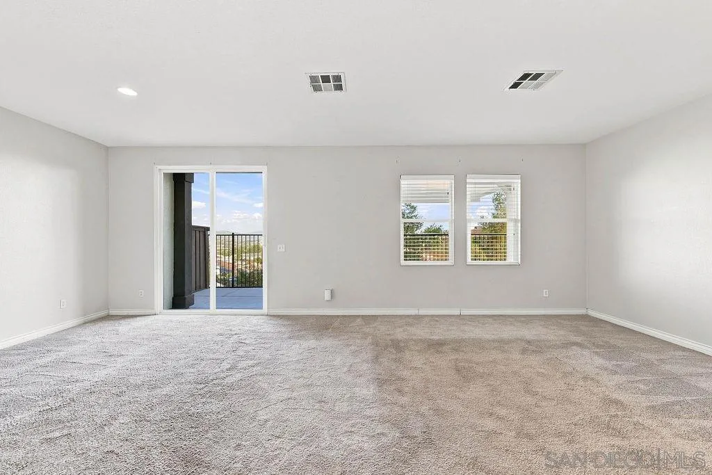 Photo #8: 260019289 Listing: Photo #8