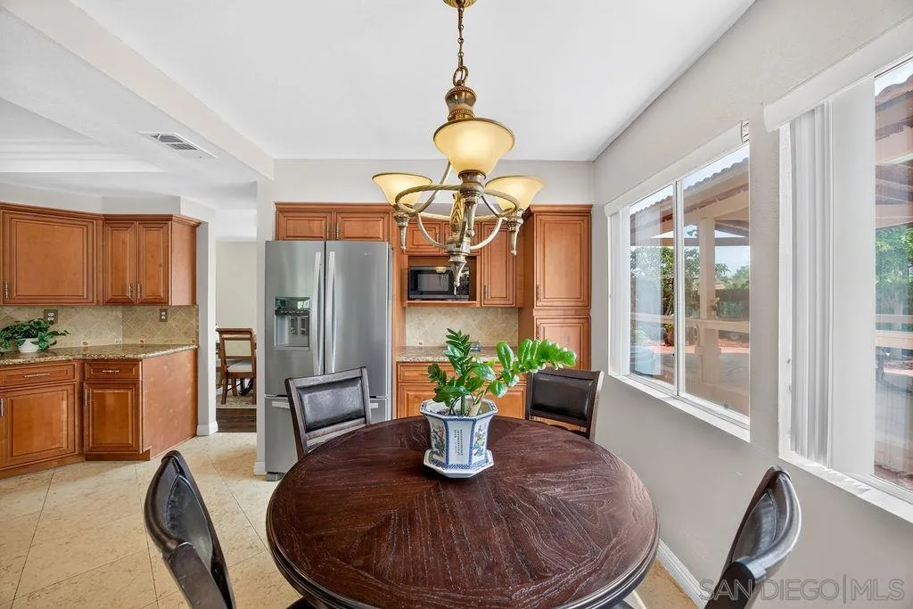 https://cdn.realtyfeed.com/cdn/127/260019291/4c7072650e83c25f44f7b6f4c2346321.webp