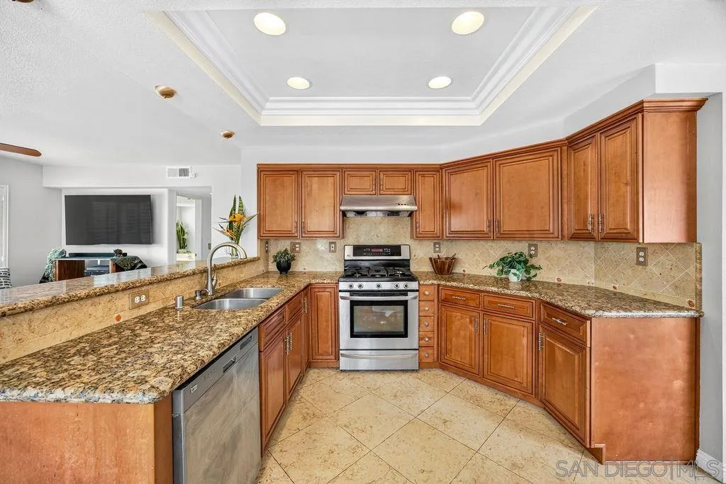 https://cdn.realtyfeed.com/cdn/127/260019291/71e88f2b6ff83f98a8ed17961d5db7e6.webp
