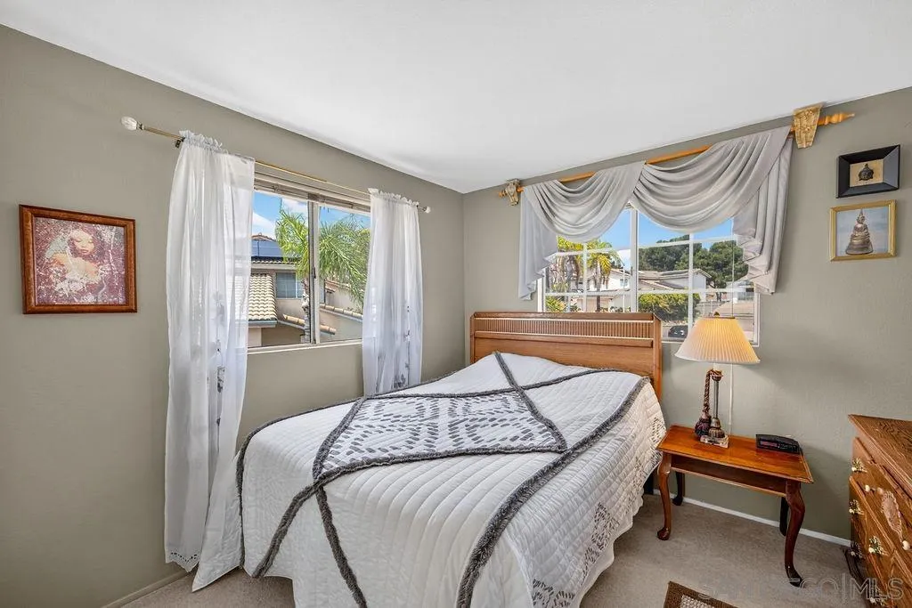 https://cdn.realtyfeed.com/cdn/127/260019291/7d8f967a441a6e53ecb3bce44b4e60c9.webp