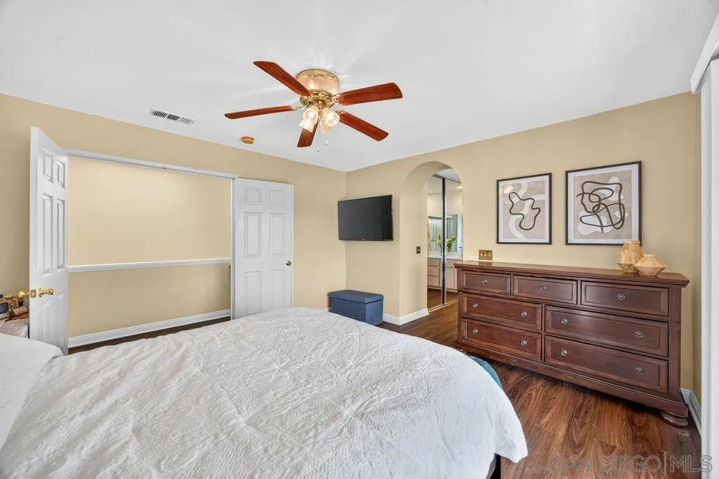 https://cdn.realtyfeed.com/cdn/127/260019291/bed21dd12254cf6a1afb7ab85a9ac277.webp