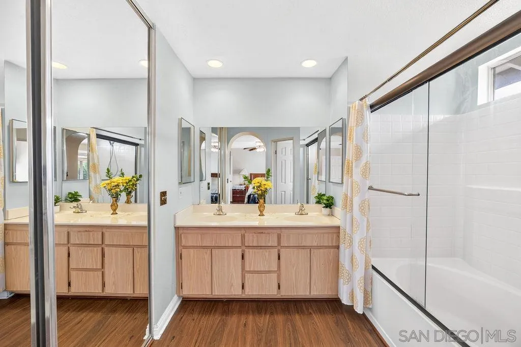 https://cdn.realtyfeed.com/cdn/127/260019291/cf636a26f913a0b7a6877a891281eab6.webp