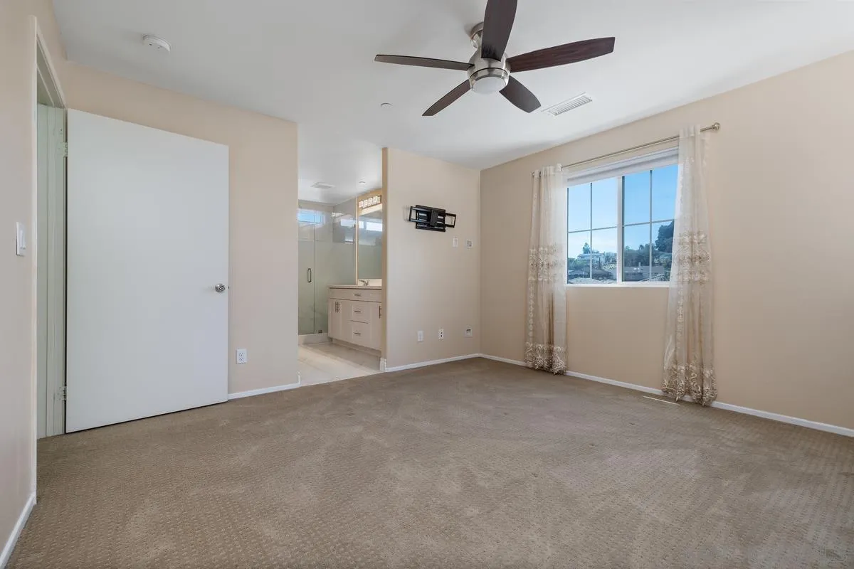 https://cdn.realtyfeed.com/cdn/127/260019292/0ac97a40d9747b019432aa94f2cbe05d.webp