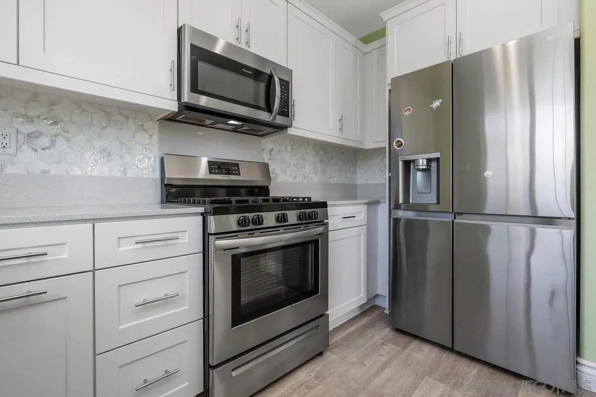 https://cdn.realtyfeed.com/cdn/127/260019292/8d0bb7d8725f25016dbe65e1d4bda9dc.webp
