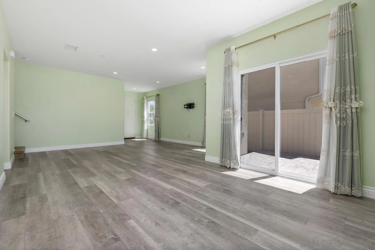 https://cdn.realtyfeed.com/cdn/127/260019292/917a8c66c58c05a41d64478f935a0c0f.webp