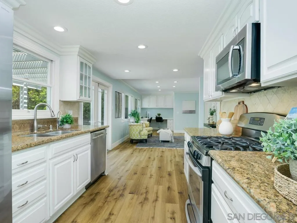 https://cdn.realtyfeed.com/cdn/127/260019293/185a512140a595bbf50a8fb2eecd9fd7.webp