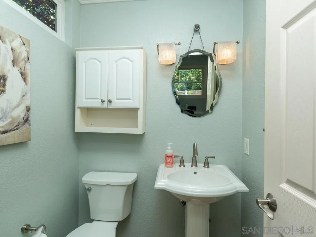 https://cdn.realtyfeed.com/cdn/127/260019293/4008a0a1ae60bfec15392d286b58a4a7.webp