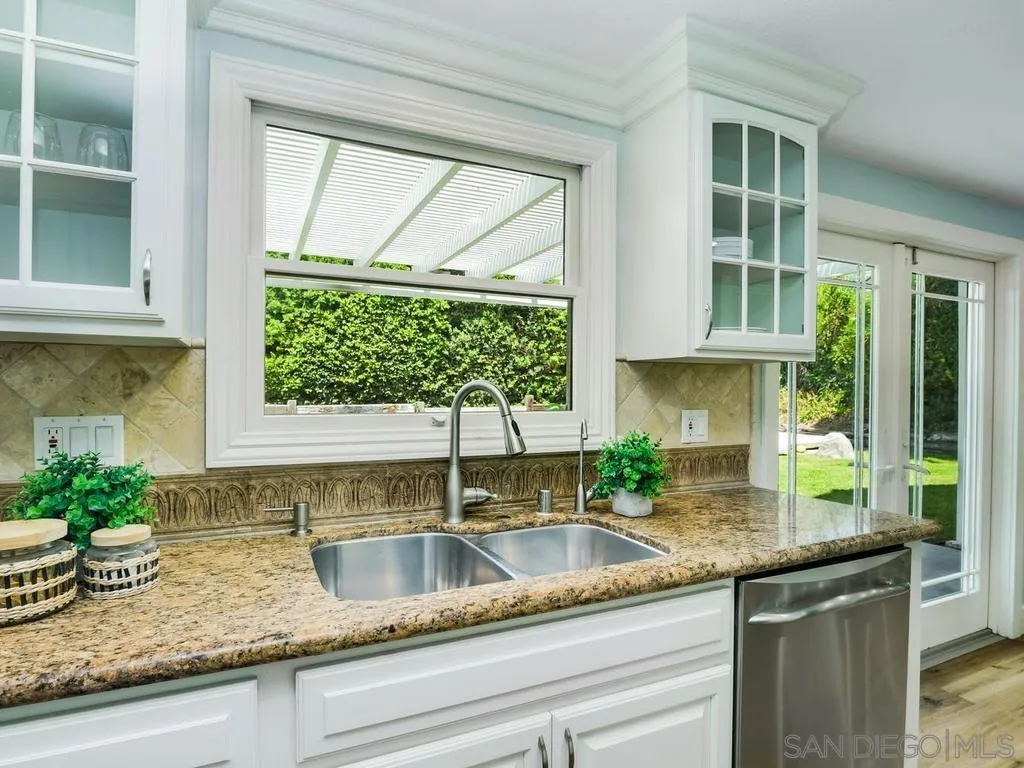 https://cdn.realtyfeed.com/cdn/127/260019293/6901ff385faa822392b587c2ddf2fc8c.webp