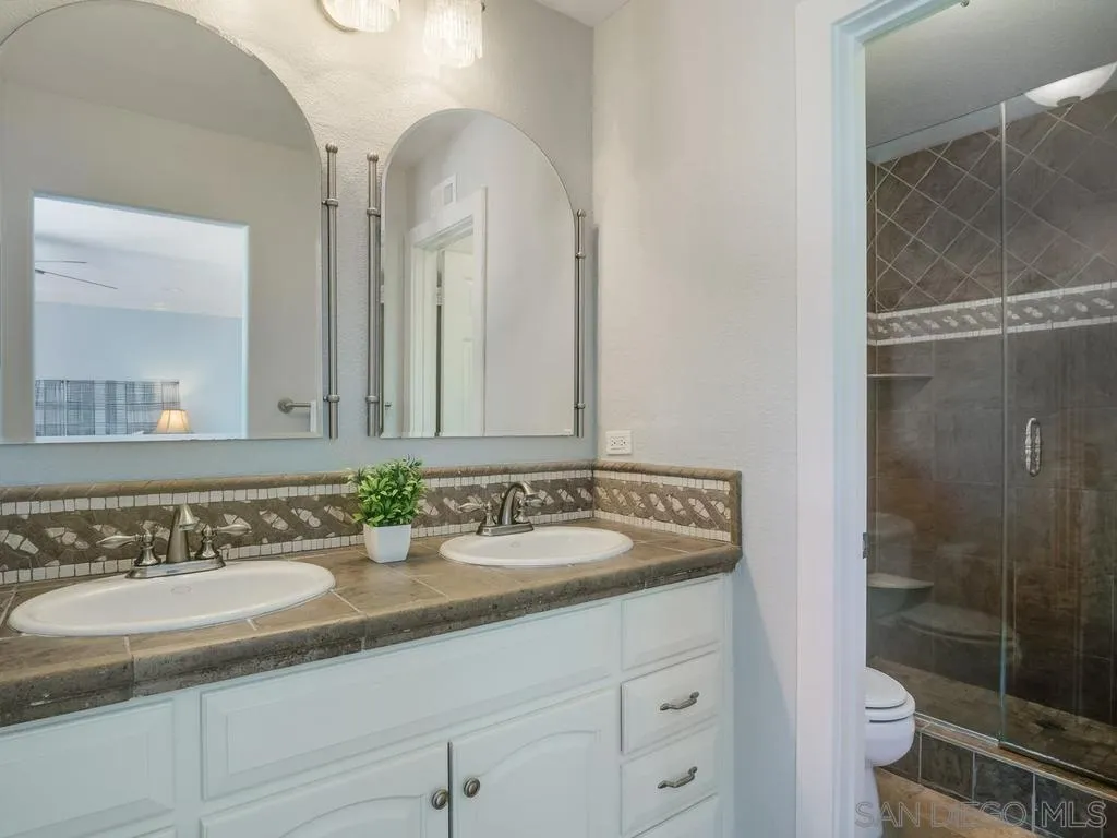https://cdn.realtyfeed.com/cdn/127/260019293/a3b0f68f2c87e276a1d72ff0054510aa.webp