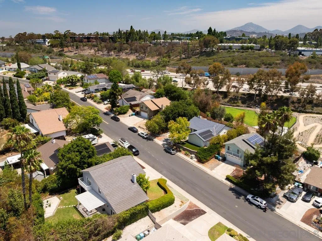 https://cdn.realtyfeed.com/cdn/127/260019293/aa744c7f98377c539b856bb0f8eab6f0.webp