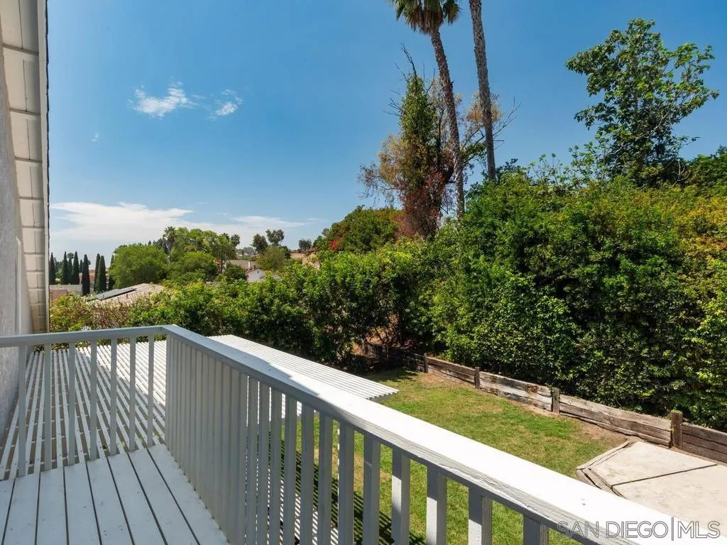 https://cdn.realtyfeed.com/cdn/127/260019293/f19391d9b24a8c322f1baa26b70a5b90.webp