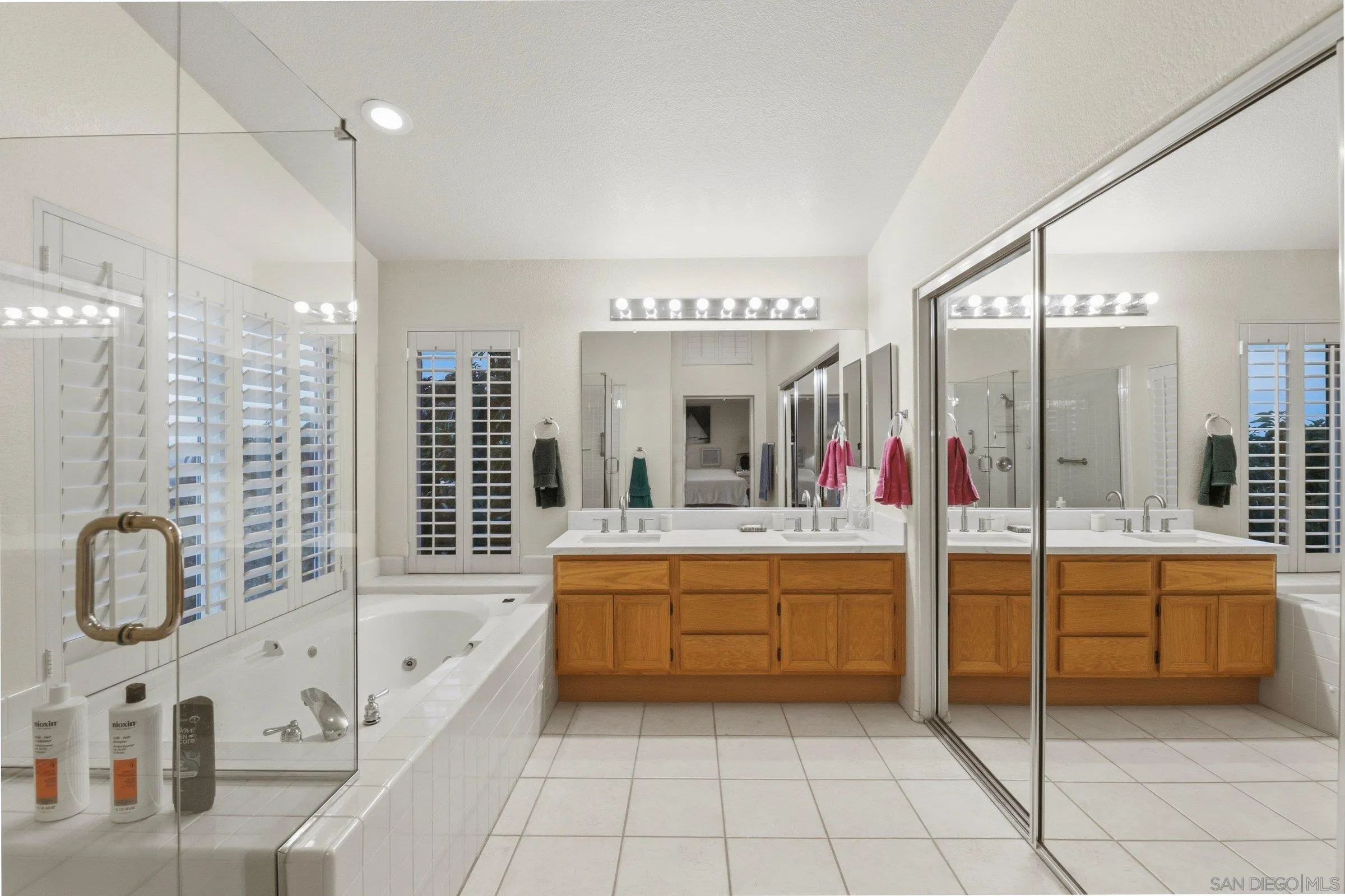 https://cdn.realtyfeed.com/cdn/127/260019294/02aafc5e042c90ffe092c718f34b0445.webp
