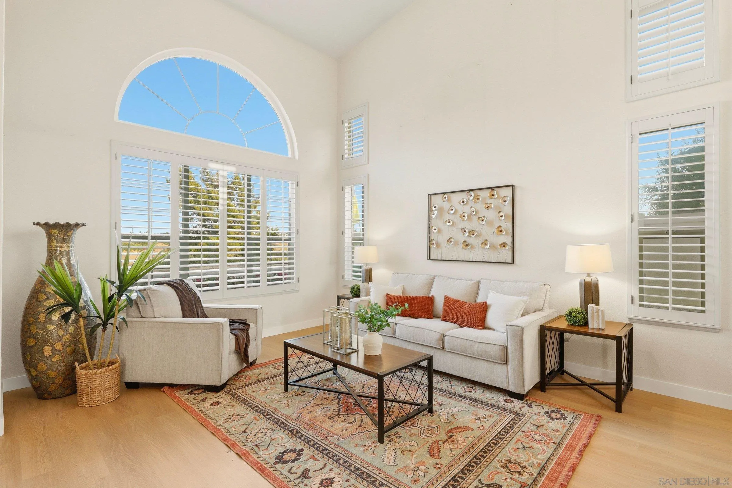 https://cdn.realtyfeed.com/cdn/127/260019294/284817701d4d109c3a56a53d457fa1c0.webp