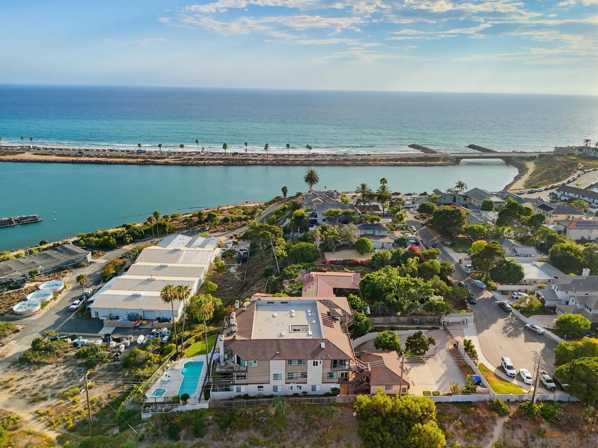 Photo #3: 260019295 Listing: Photo #3