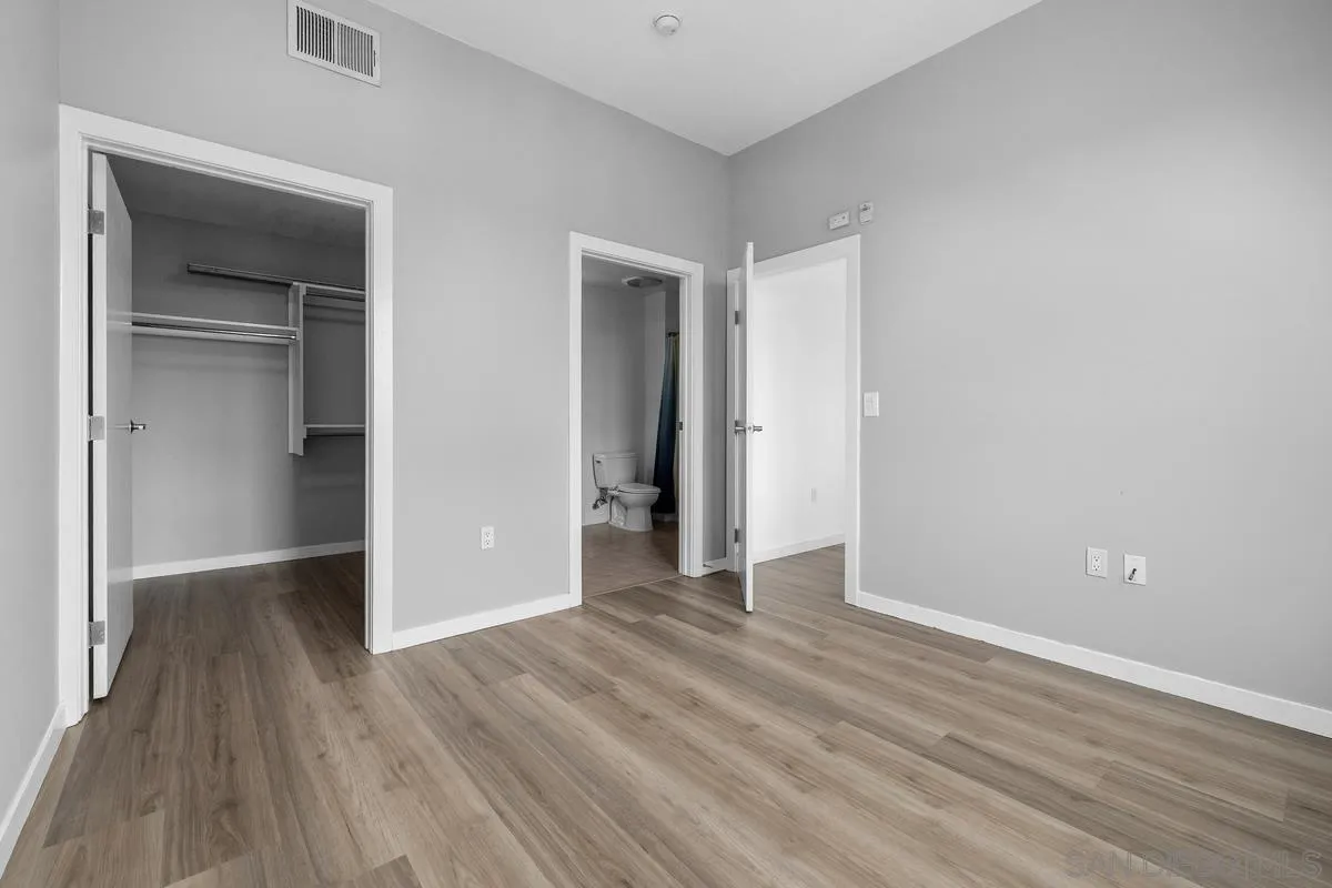 https://cdn.realtyfeed.com/cdn/127/260019296/37cd9c0ebd1cff605cf323dcf8be2cef.webp