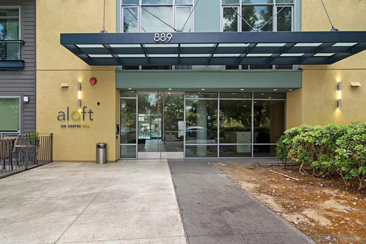 https://cdn.realtyfeed.com/cdn/127/260019296/fa9034bc5c449727dd581fe8bc8261f3.webp