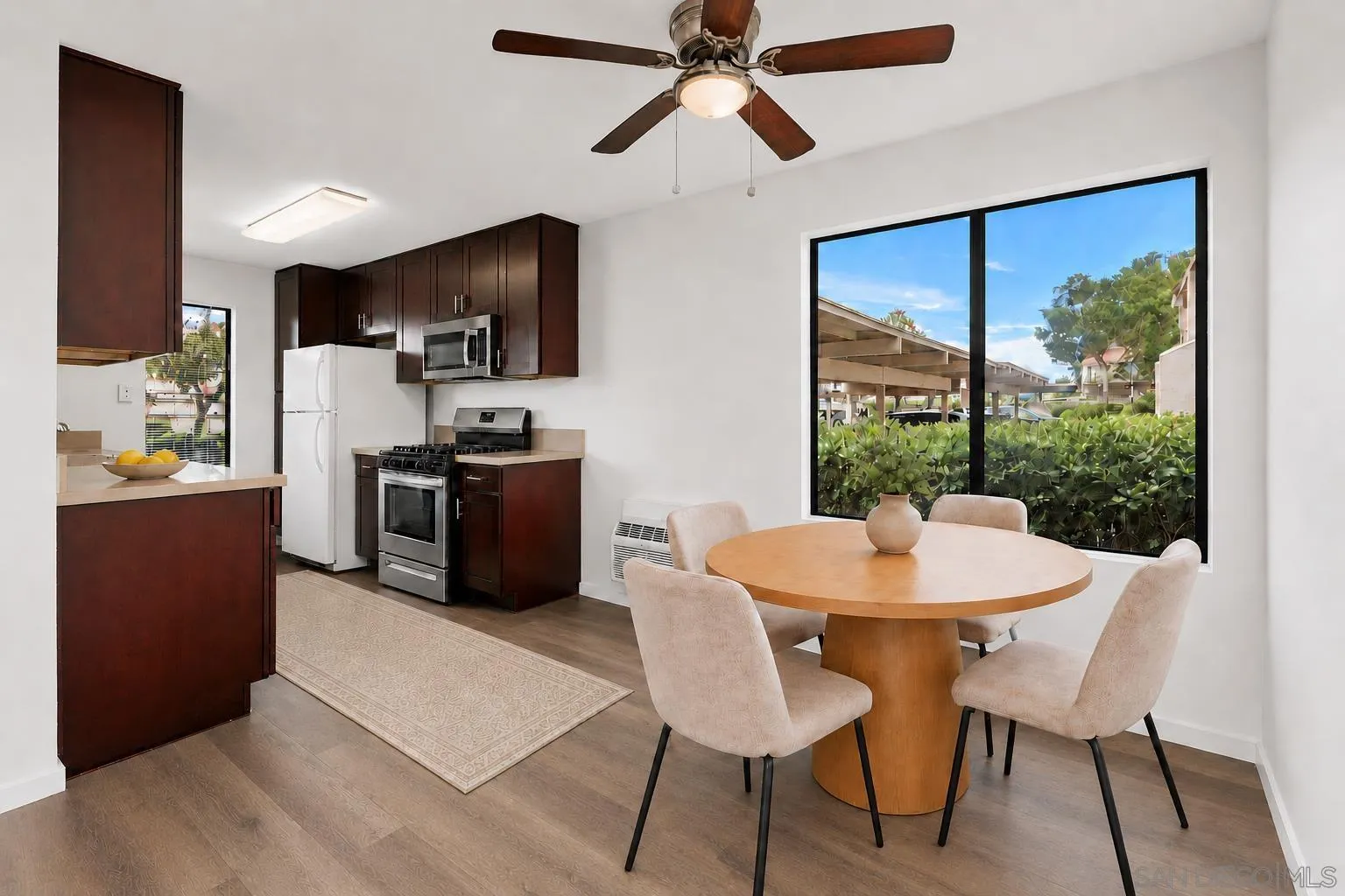 https://cdn.realtyfeed.com/cdn/127/260019302/ca9b96c7f8e3a1d21e03c009705121ac.webp