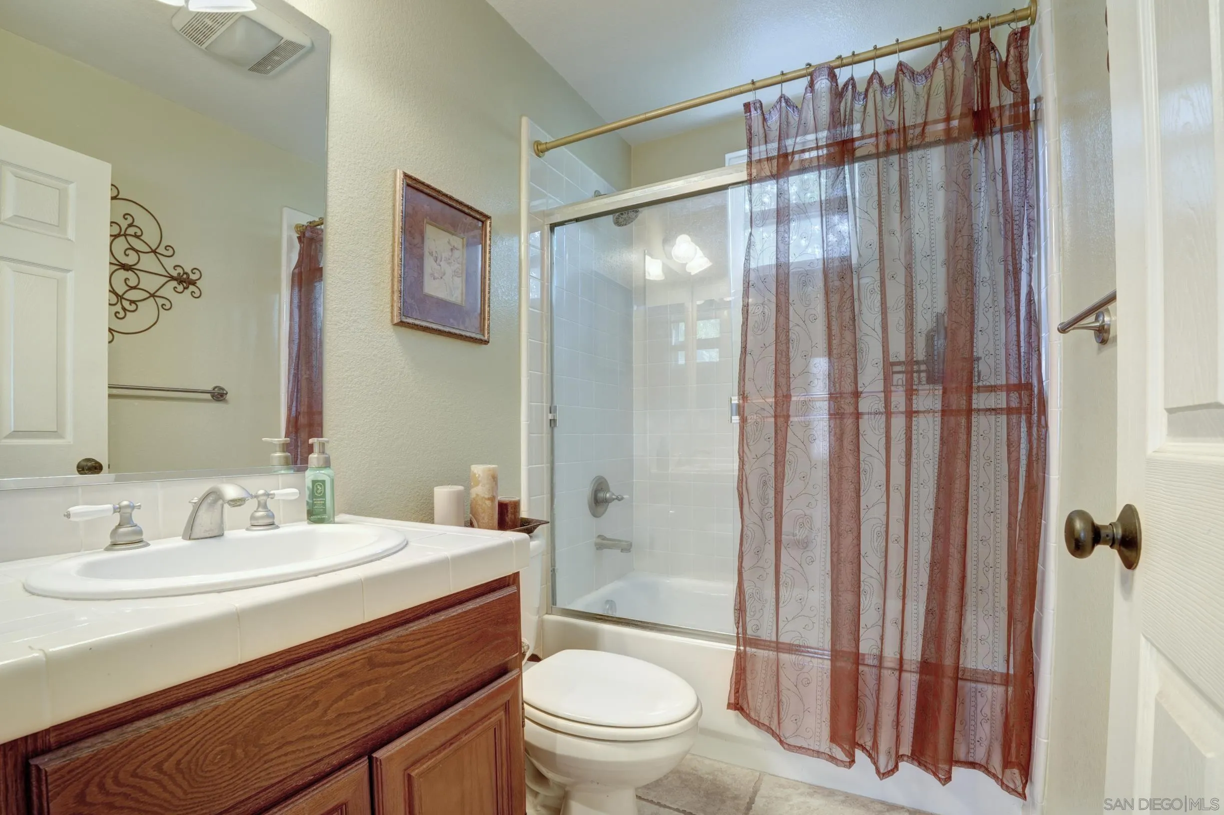https://cdn.realtyfeed.com/cdn/127/260019303/1de60de201fbe9c5cc5536c3c47c800c.webp