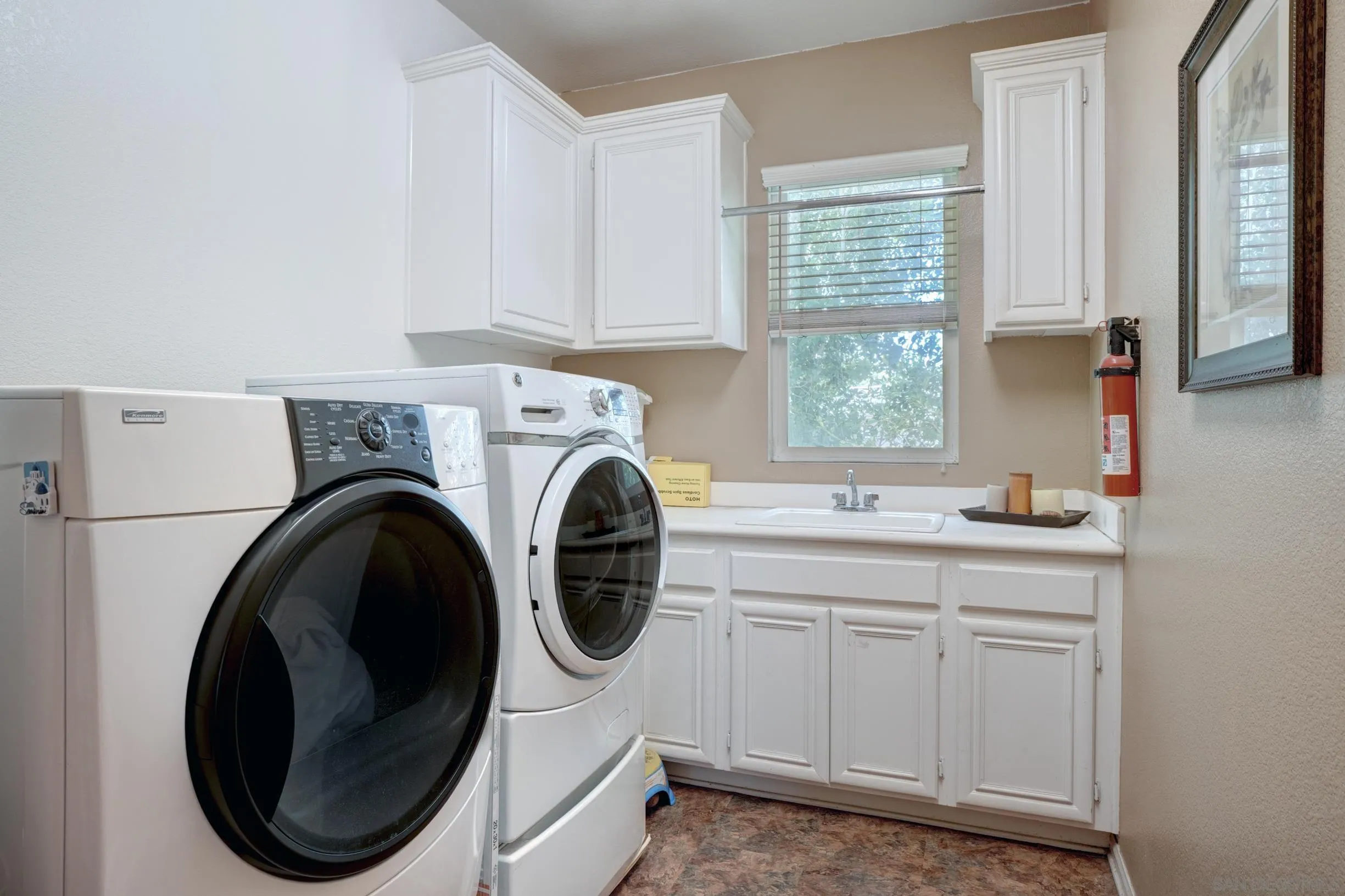 https://cdn.realtyfeed.com/cdn/127/260019303/46a22f6a3004ed6b28e0077457a5d378.webp