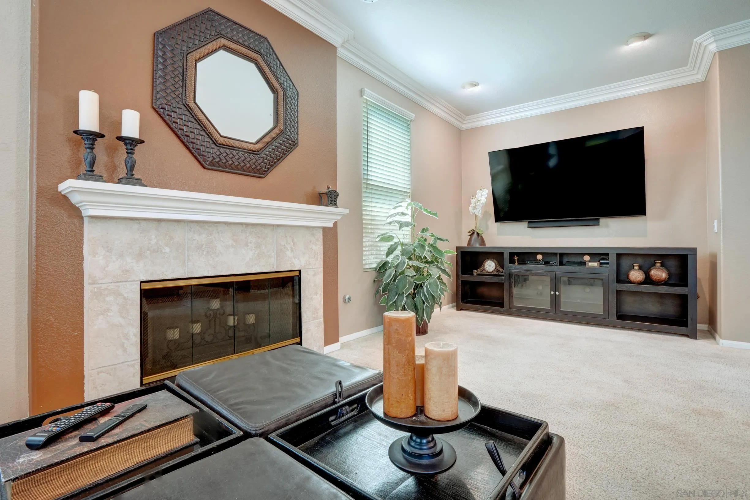 https://cdn.realtyfeed.com/cdn/127/260019303/82085e13231d06db5ea62927d29b34d9.webp