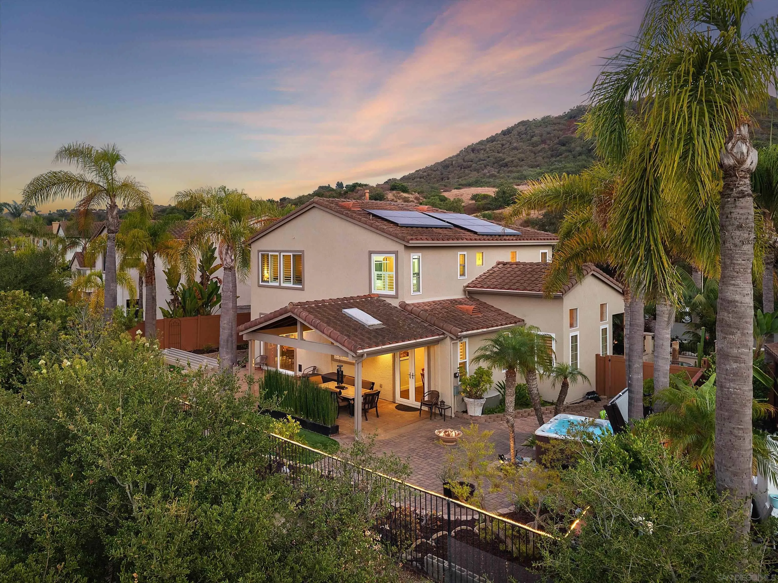 https://cdn.realtyfeed.com/cdn/127/260019304/085d08d1c46d98d298e37d4ed7f40745.webp