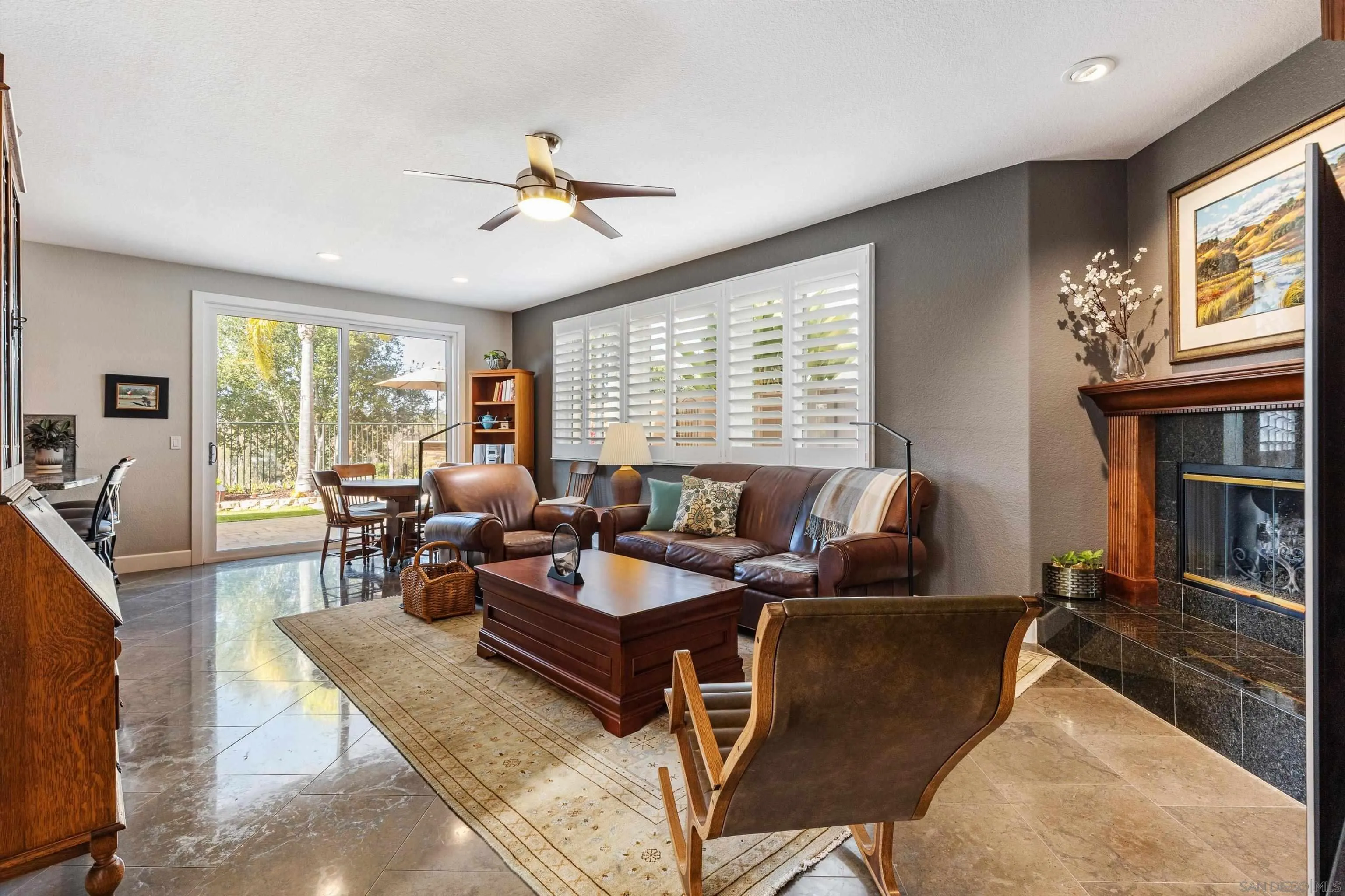 https://cdn.realtyfeed.com/cdn/127/260019304/32115847cf055af54a75091f6ec83ec1.webp