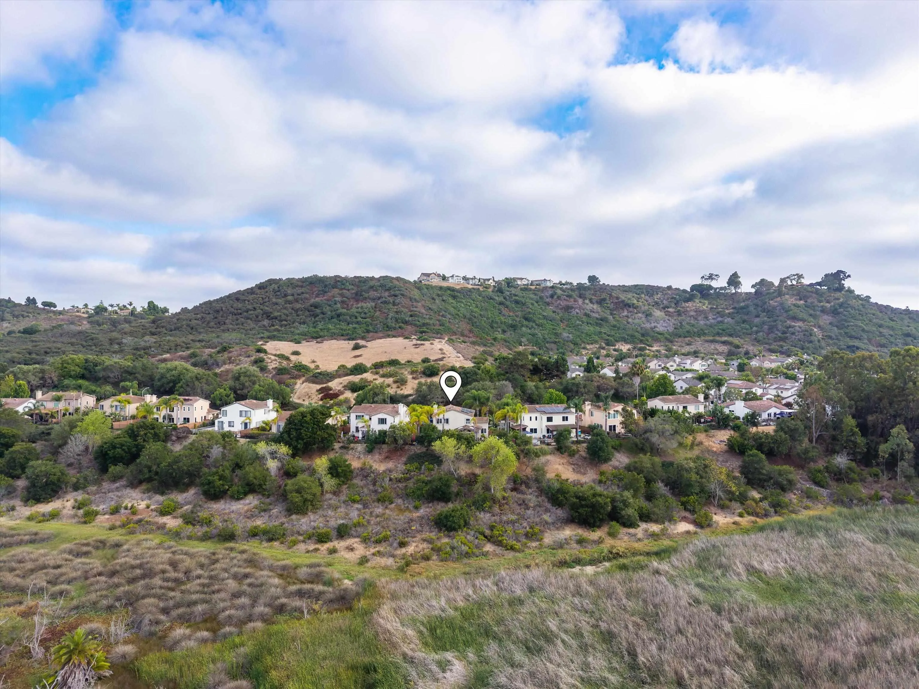 https://cdn.realtyfeed.com/cdn/127/260019304/5bf70b09a1357c88e5ae5d2d4608c86c.webp