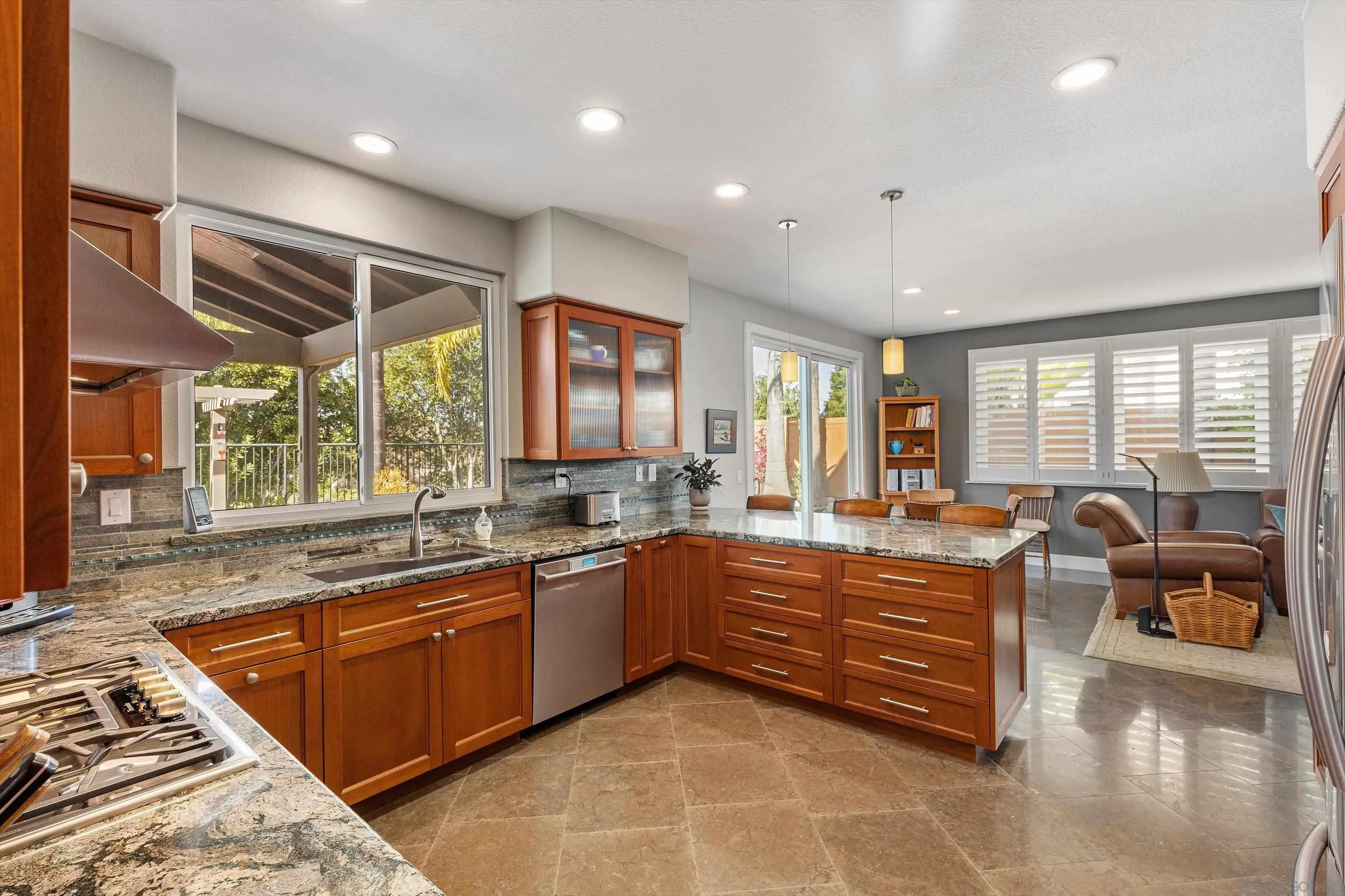 https://cdn.realtyfeed.com/cdn/127/260019304/9fa4587bbb238c281de5b0fbd29ff545.webp
