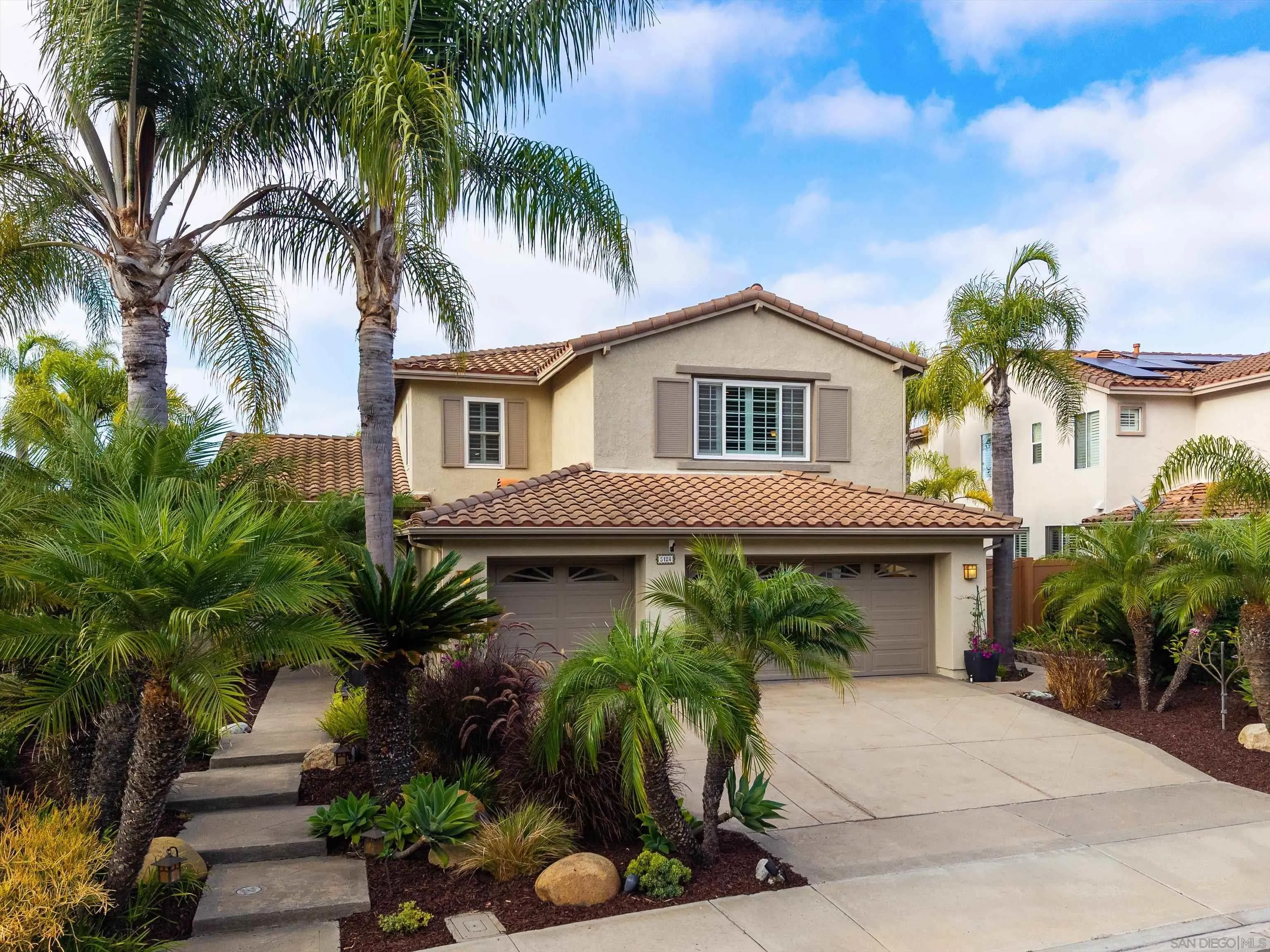 https://cdn.realtyfeed.com/cdn/127/260019304/f94685ae3271f5eb8d62171a452c81b8.webp