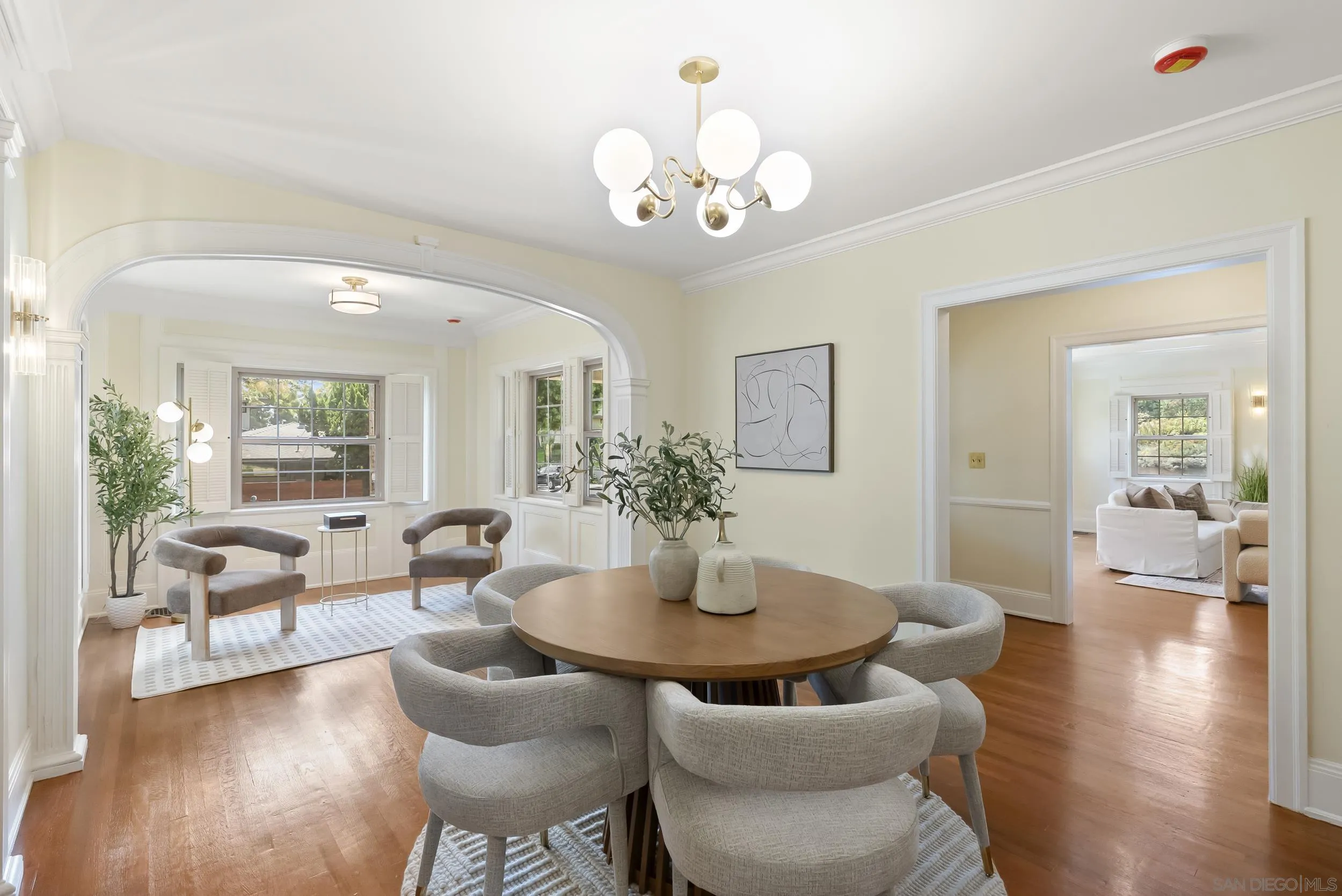 https://cdn.realtyfeed.com/cdn/127/260019305/03298f0daf37c027aff87b9b8722f18e.webp
