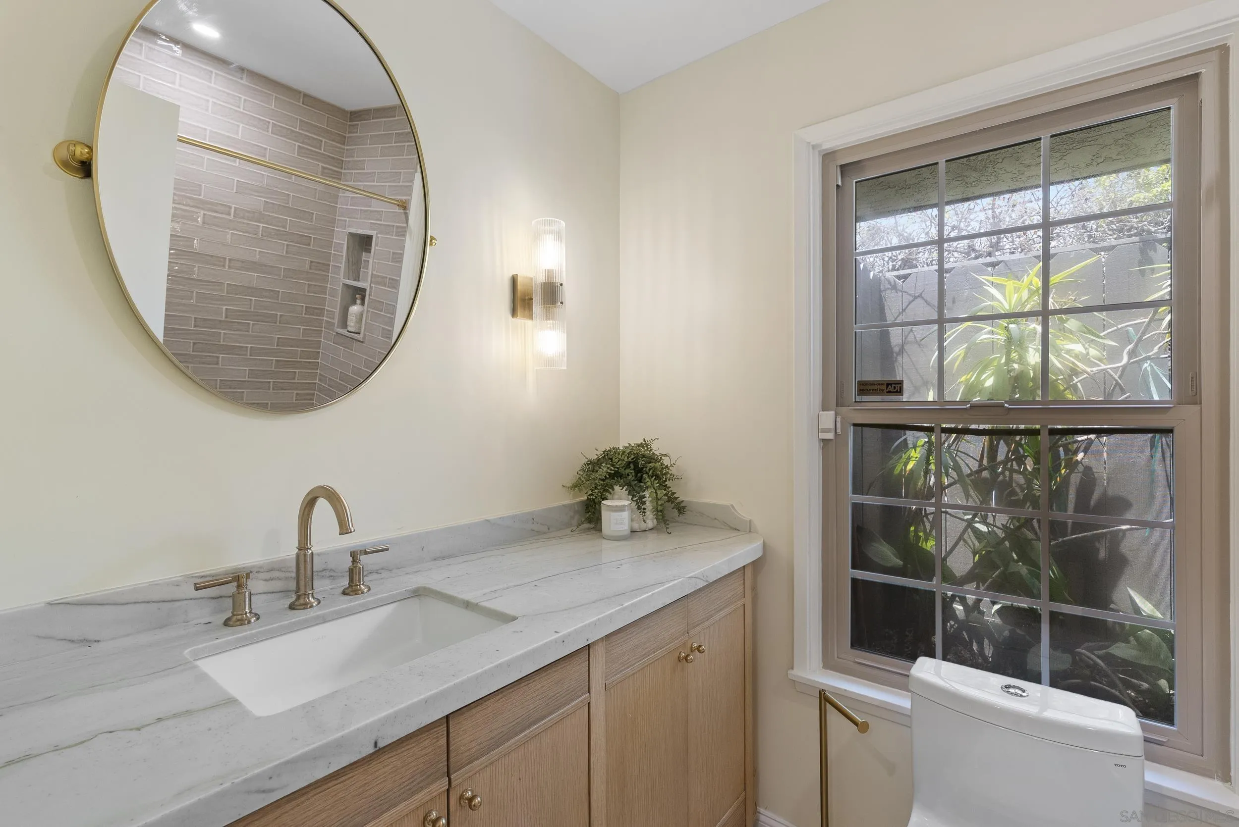 https://cdn.realtyfeed.com/cdn/127/260019305/3157e7e7244b9d2c35223f80603ffccd.webp