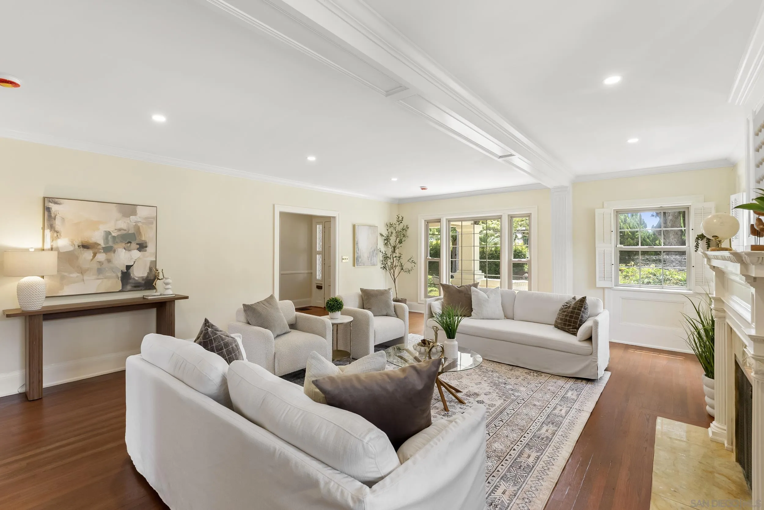 https://cdn.realtyfeed.com/cdn/127/260019305/37158135f52e669505c00891324eed18.webp