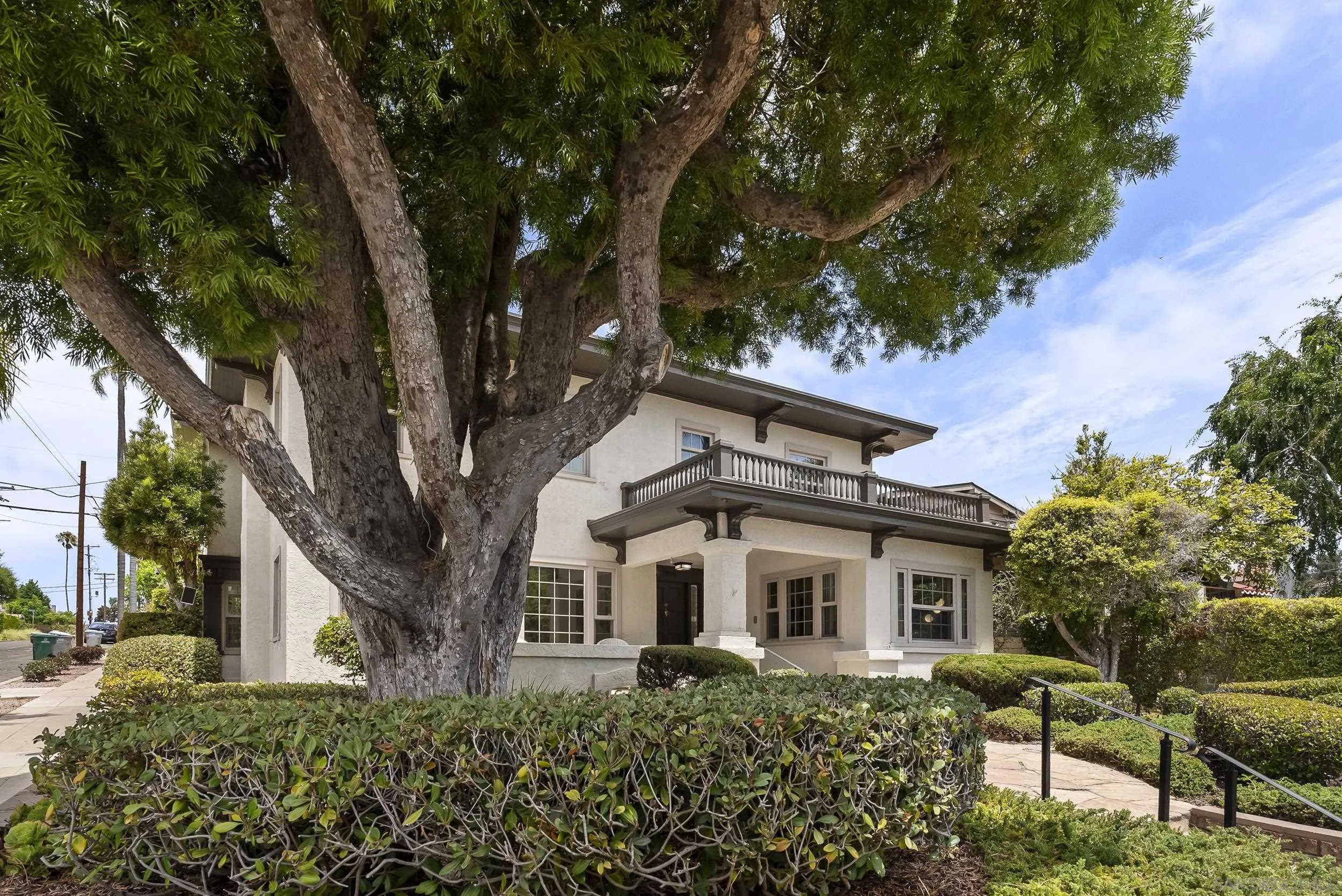 https://cdn.realtyfeed.com/cdn/127/260019305/3a9492649ab0e215065e8871ce7700a3.webp