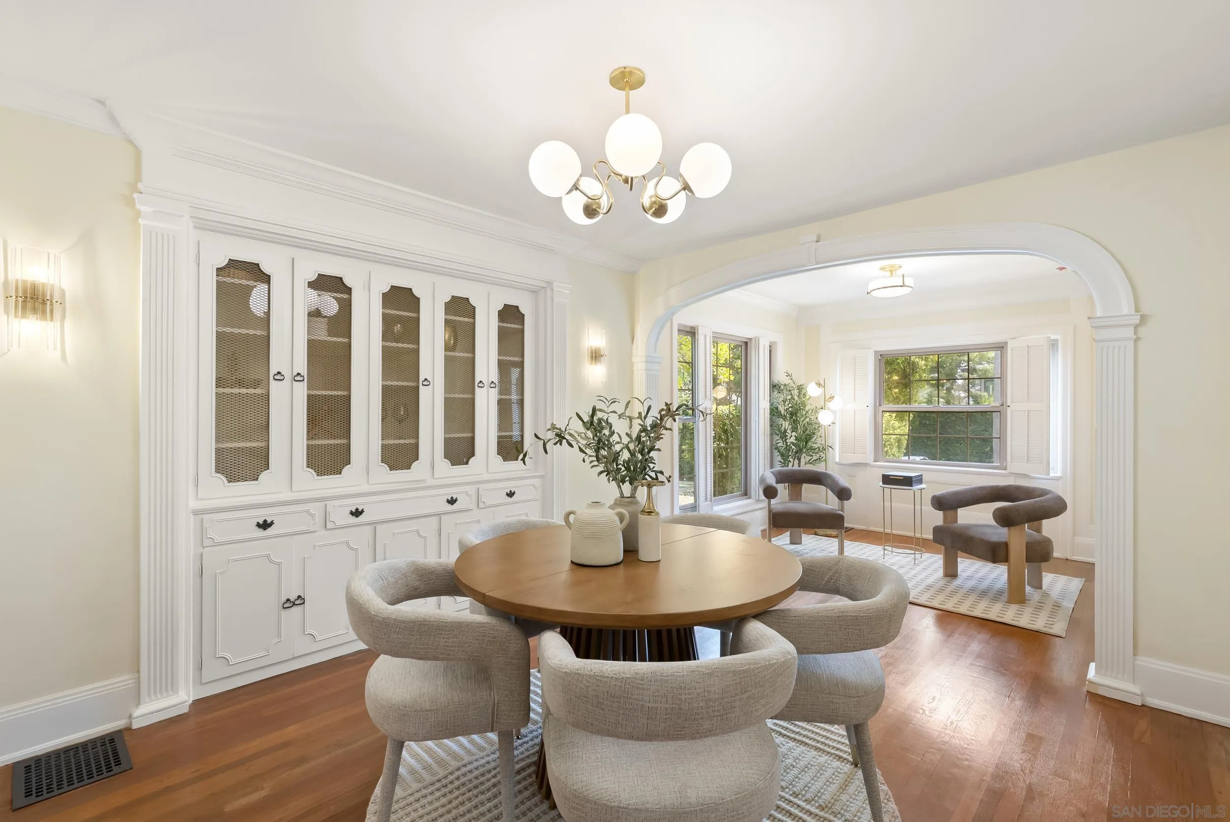 https://cdn.realtyfeed.com/cdn/127/260019305/9a9c110de62dc319135f09e9a81917a6.webp
