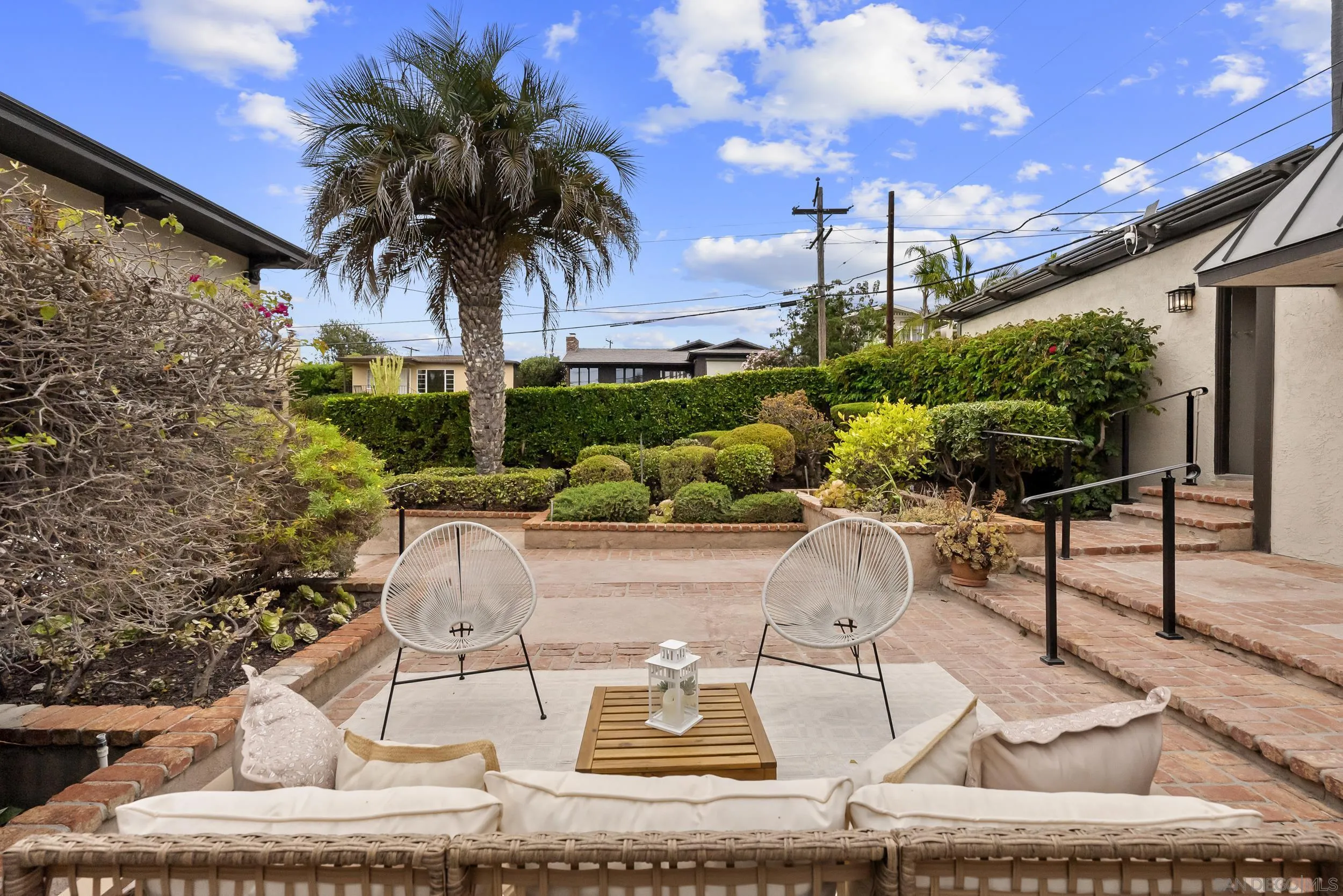 https://cdn.realtyfeed.com/cdn/127/260019305/a092248a3ea3f35b4c660a7d5184bd6f.webp