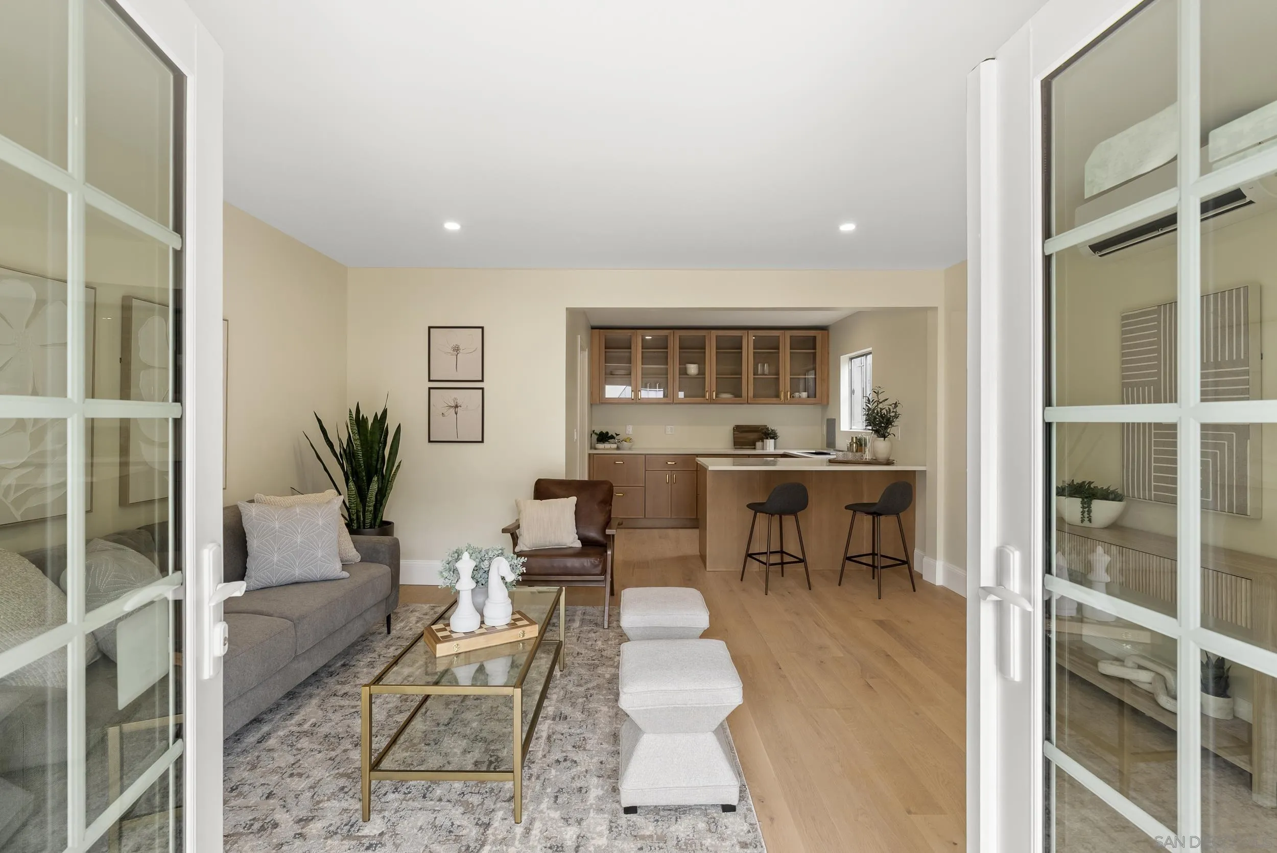 https://cdn.realtyfeed.com/cdn/127/260019305/afd7b7880133f28afbf35ab726390db8.webp
