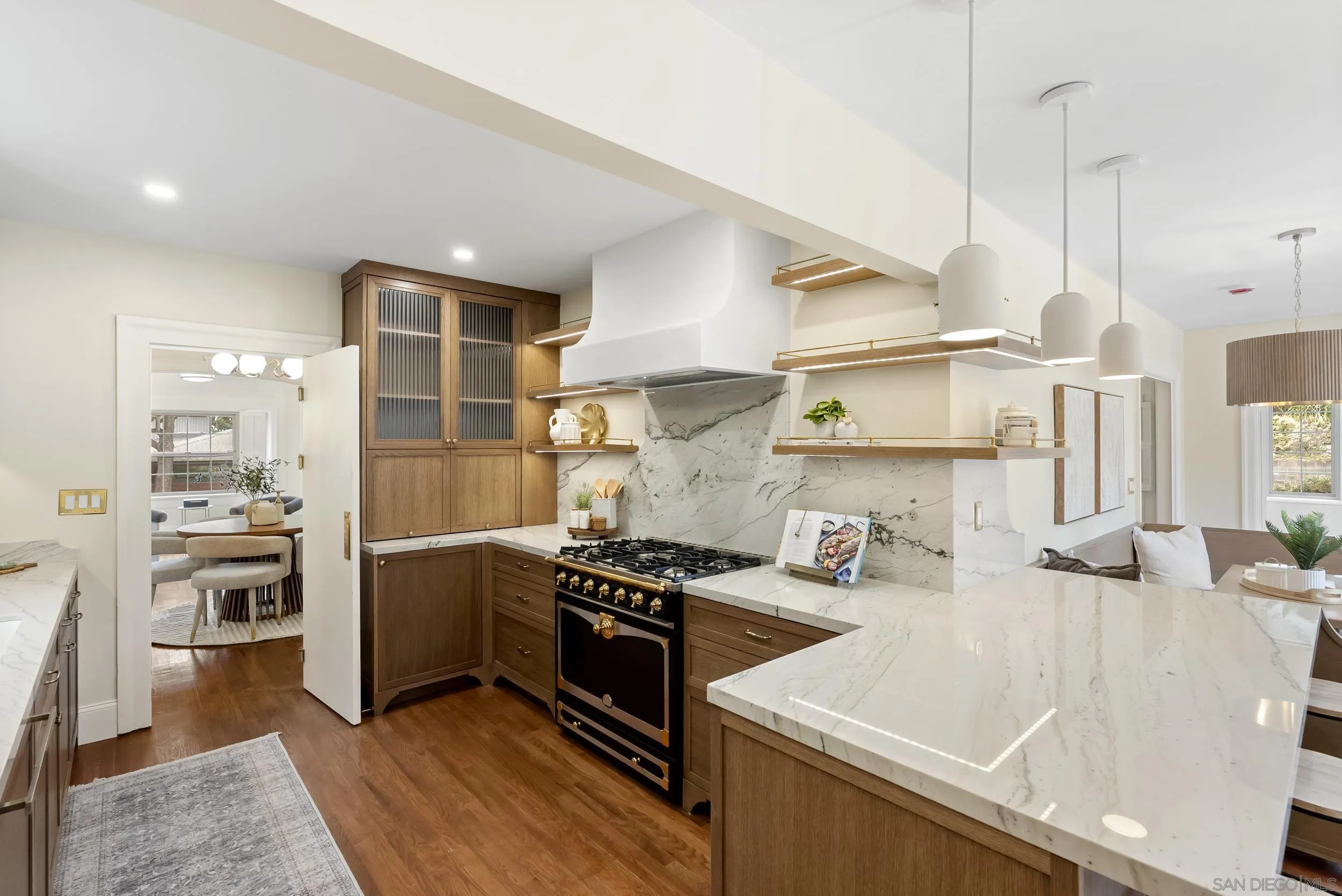 https://cdn.realtyfeed.com/cdn/127/260019305/b316ee6988cf767532d495d97ad7f453.webp