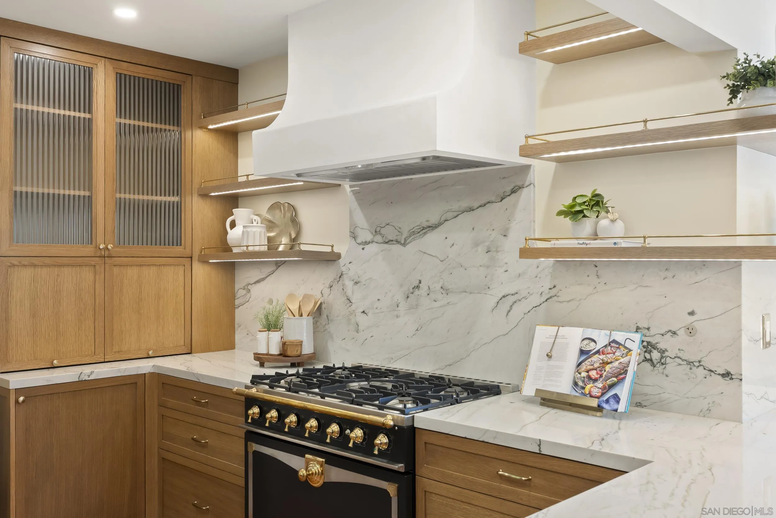 https://cdn.realtyfeed.com/cdn/127/260019305/b3d445c5caaafd90125ce833ea263d13.webp