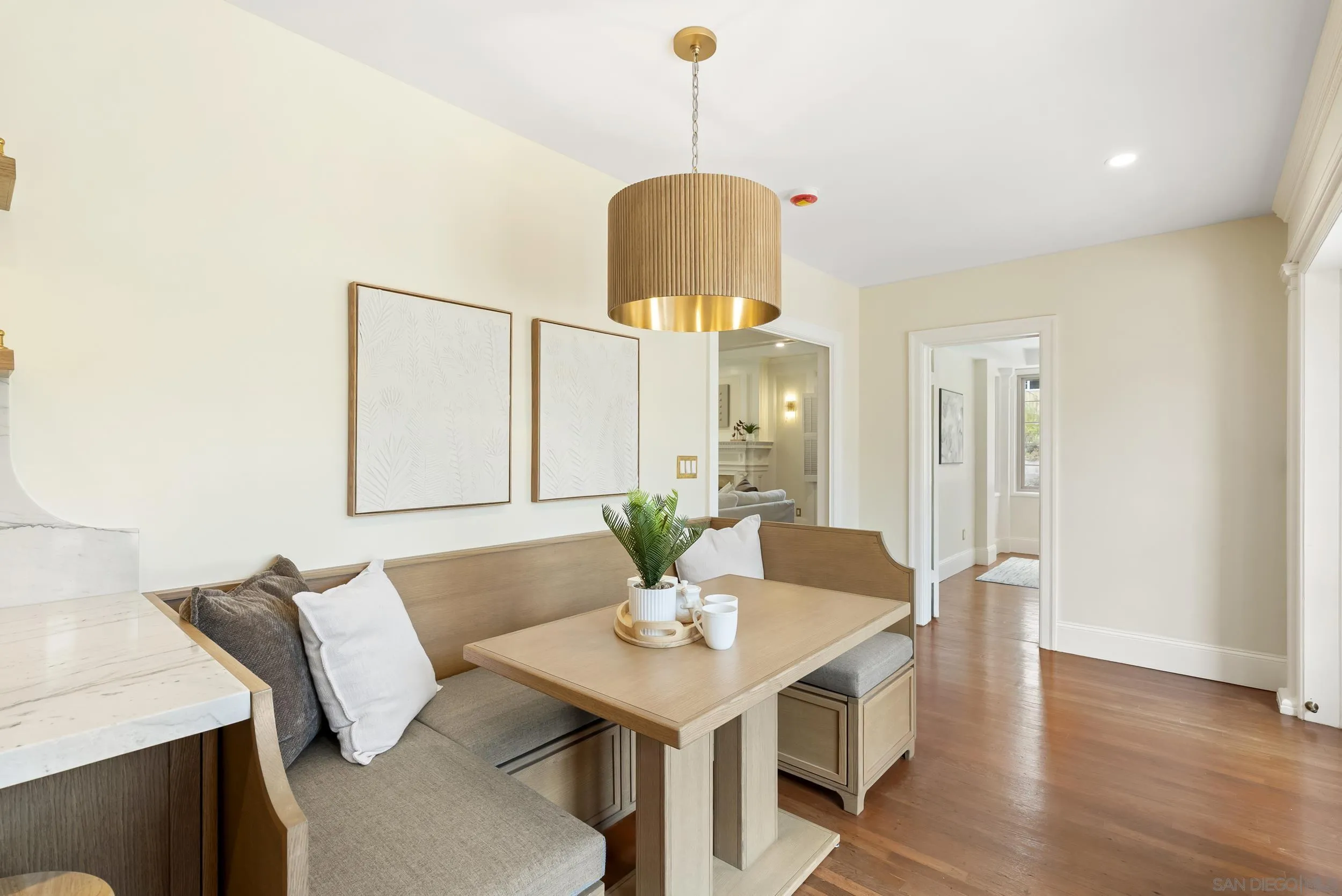 https://cdn.realtyfeed.com/cdn/127/260019305/e85537ac65054fac55b9eb58a91c5e7c.webp