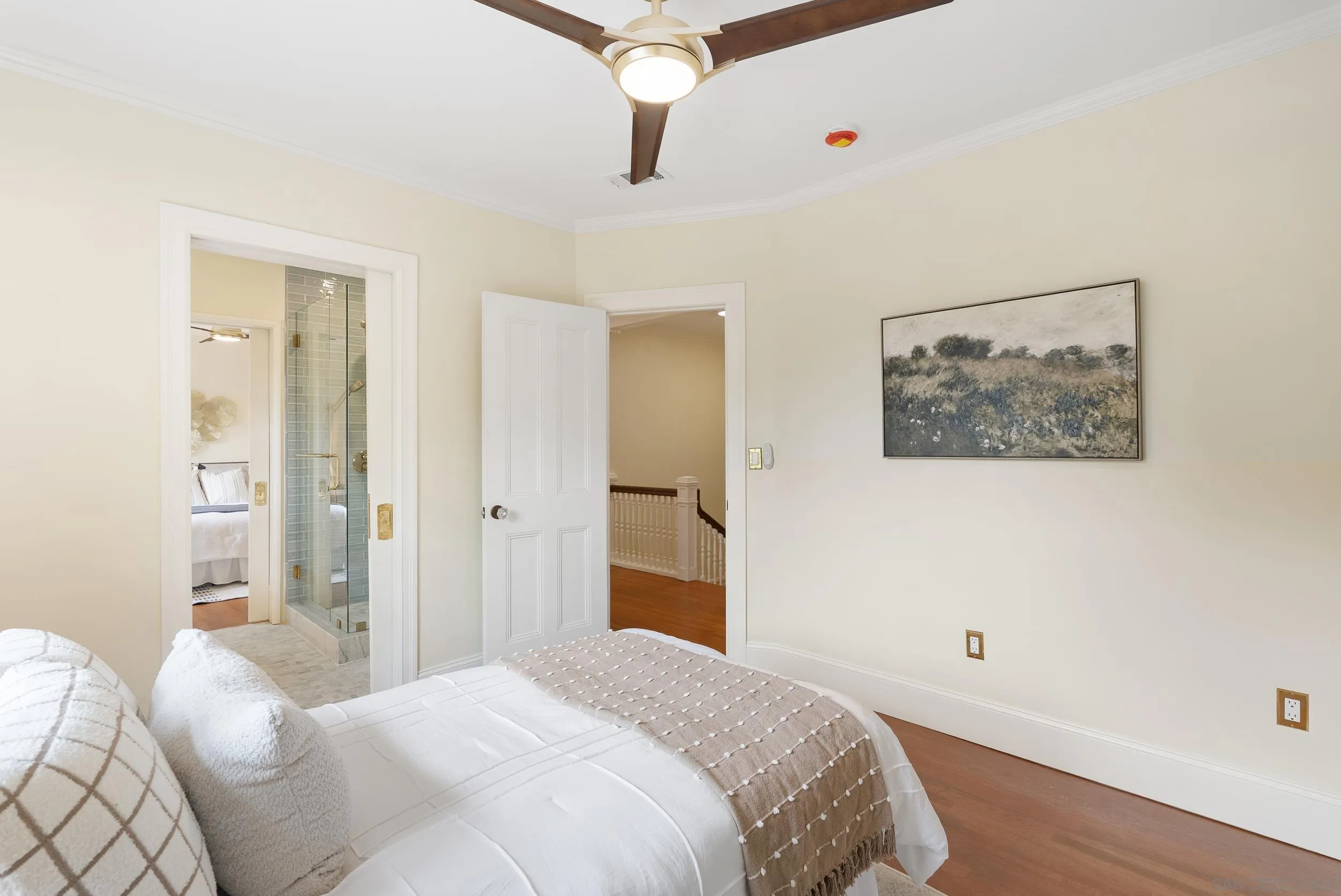 https://cdn.realtyfeed.com/cdn/127/260019305/fcb1fcae49d14a593bfbac42f4e6d79b.webp