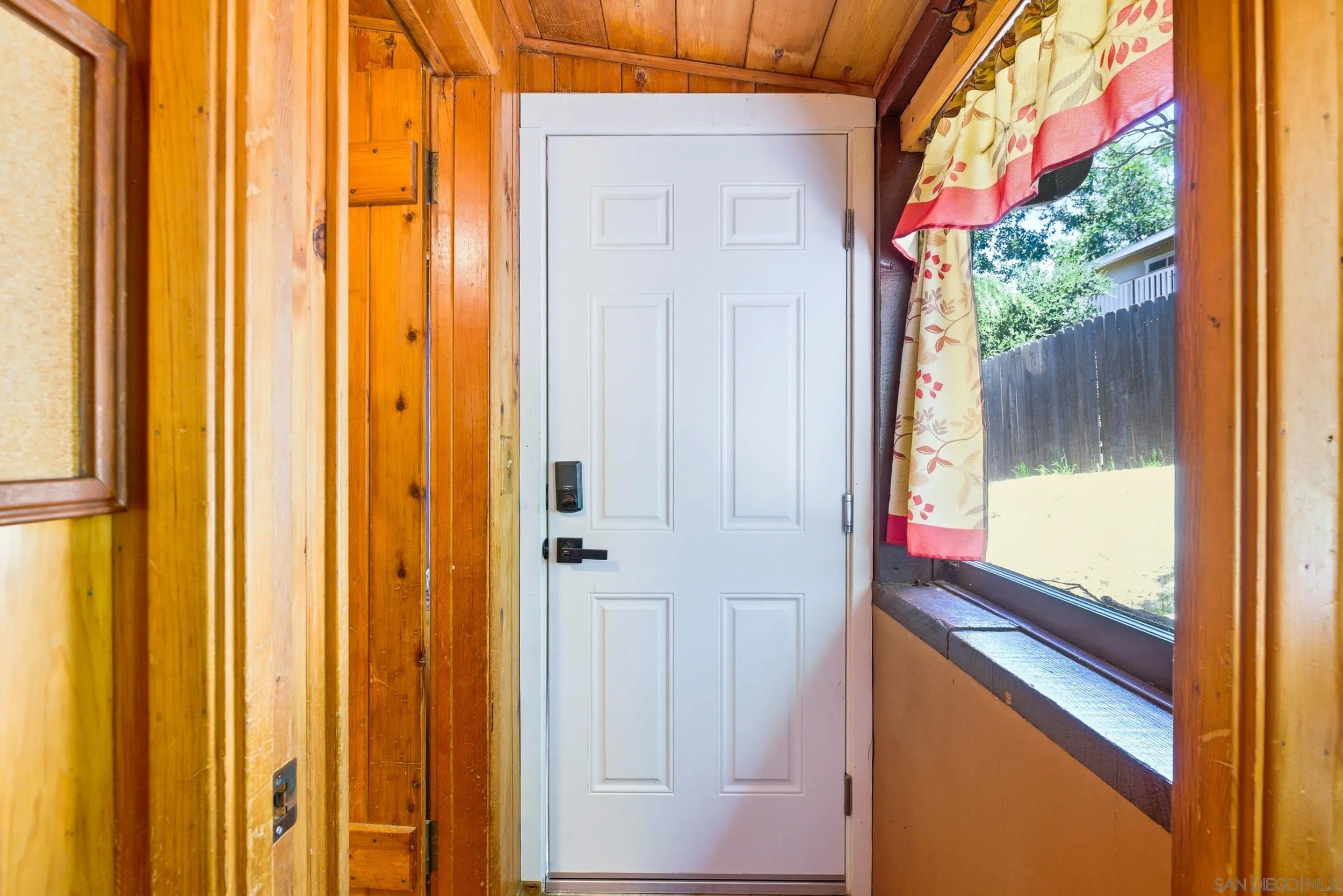 https://cdn.realtyfeed.com/cdn/127/260019307/4b6ccfe8b021f7c78515d6b64ea1a83b.webp