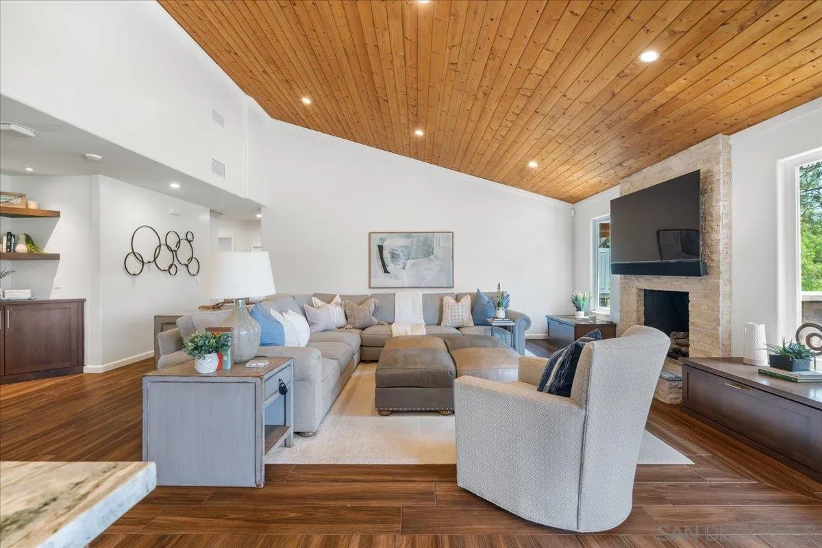 https://cdn.realtyfeed.com/cdn/127/260019310/0fab8937255c3fd465e2d3dc067d656a.webp