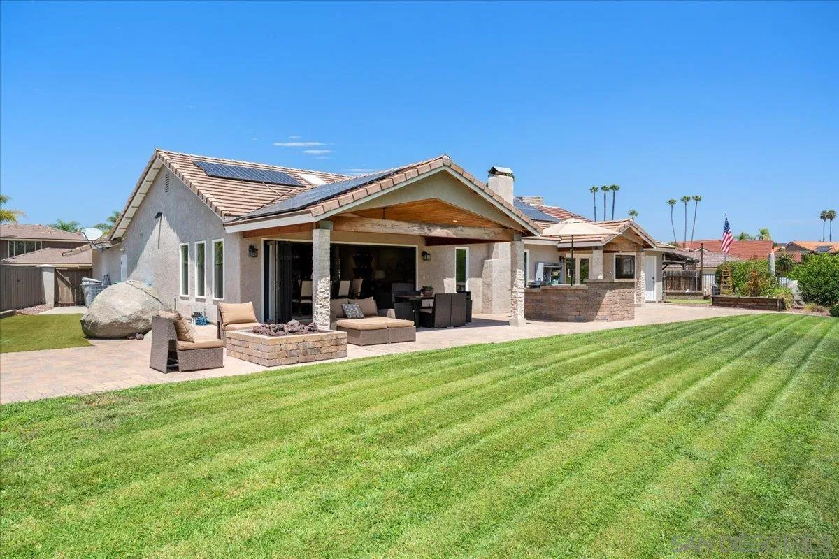 https://cdn.realtyfeed.com/cdn/127/260019310/651b49cb77973aee7577bc729d61e320.webp