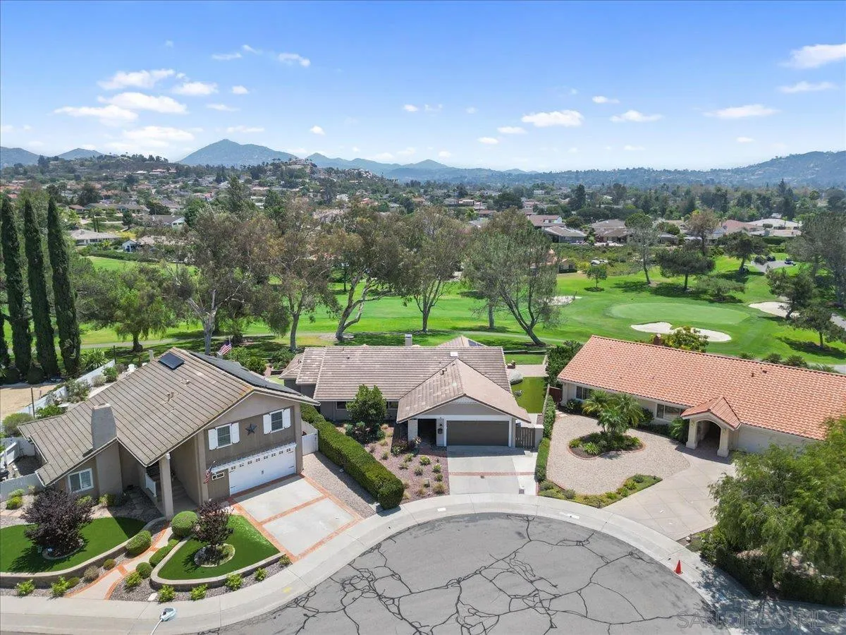 https://cdn.realtyfeed.com/cdn/127/260019310/a1a7fe06c2100a27a0e0858187b801b1.webp
