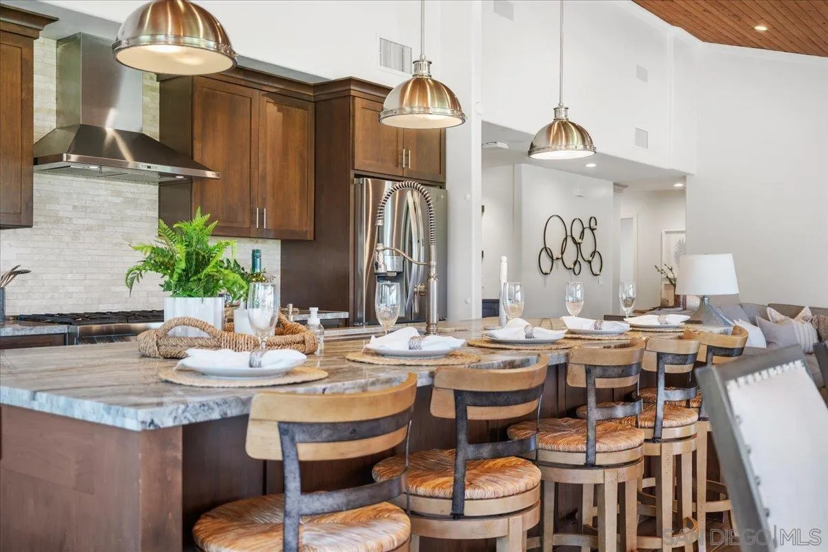 https://cdn.realtyfeed.com/cdn/127/260019310/b93fc89fa6ad9bfa4013441935f046ba.webp
