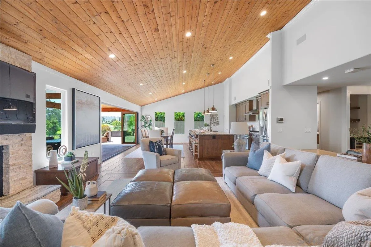 https://cdn.realtyfeed.com/cdn/127/260019310/cac8940c3dd8083ca8ee047dcfdaf68f.webp