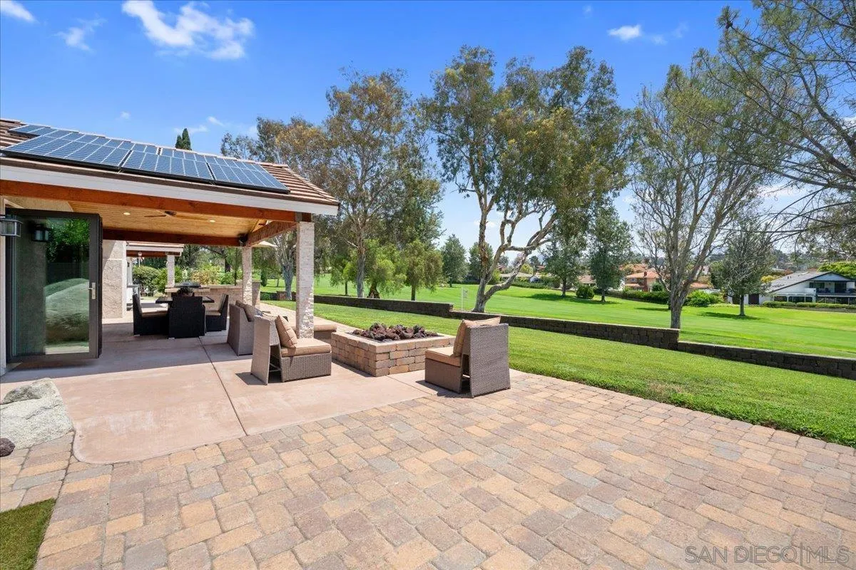 https://cdn.realtyfeed.com/cdn/127/260019310/cd2072ce26e2d2ddc32df7e886321474.webp